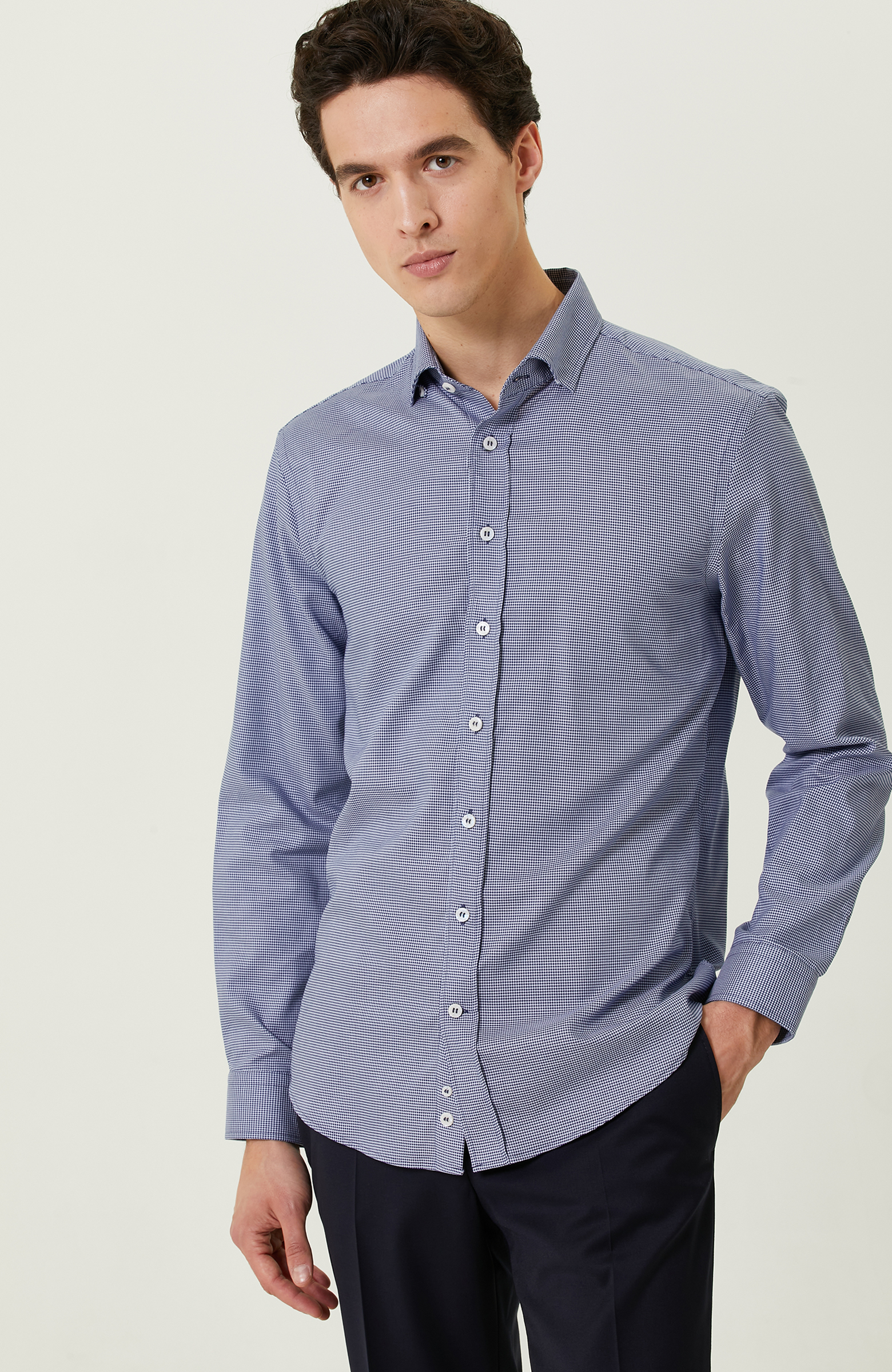 Non-Iron Mavi Beyaz Gömlek