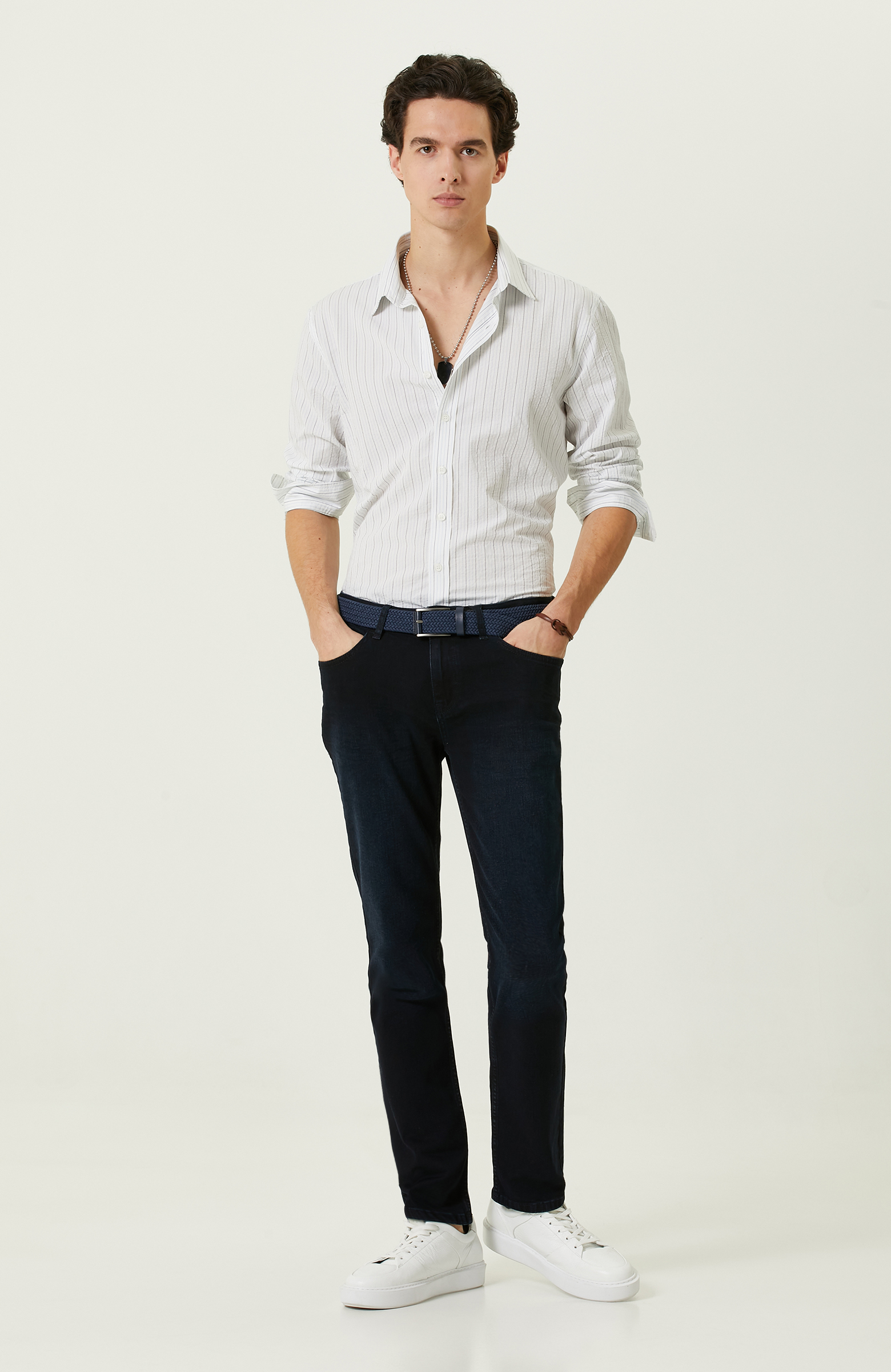 Beyaz Mavi Çizgili Gömlek