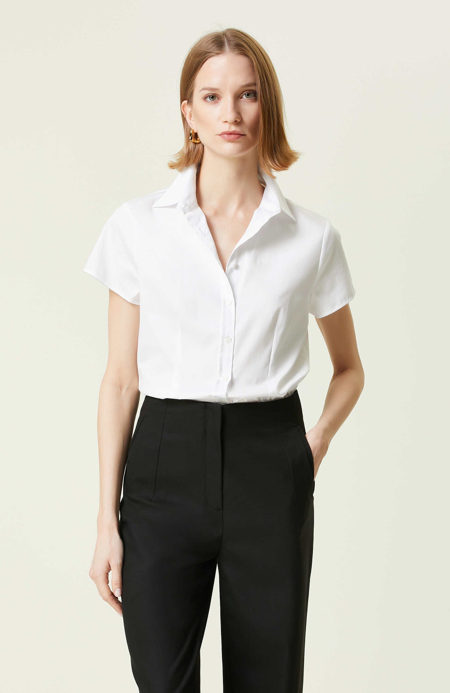 Beyaz Kısa Kollu Gömlek