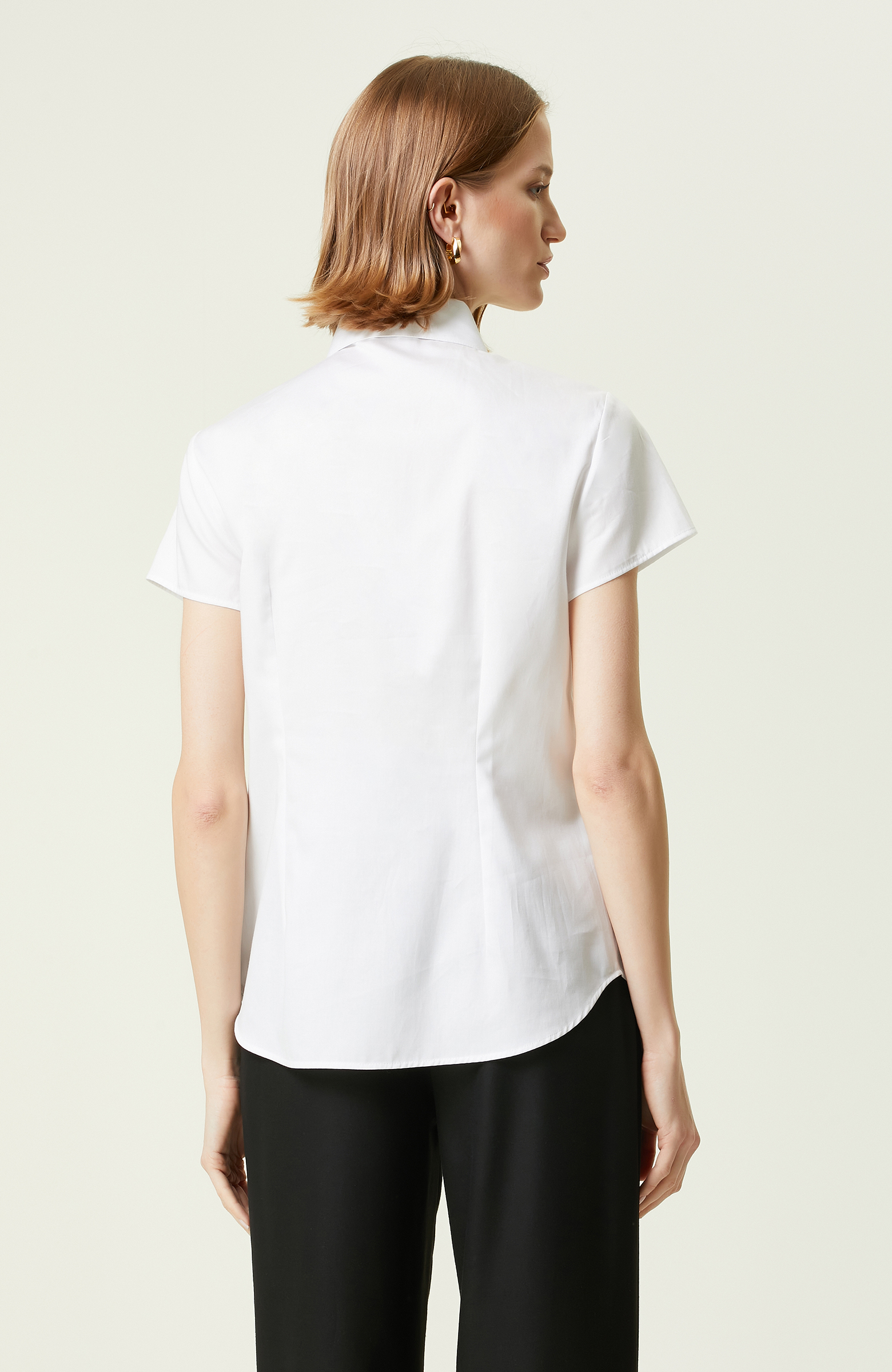 Beyaz Kısa Kollu Gömlek