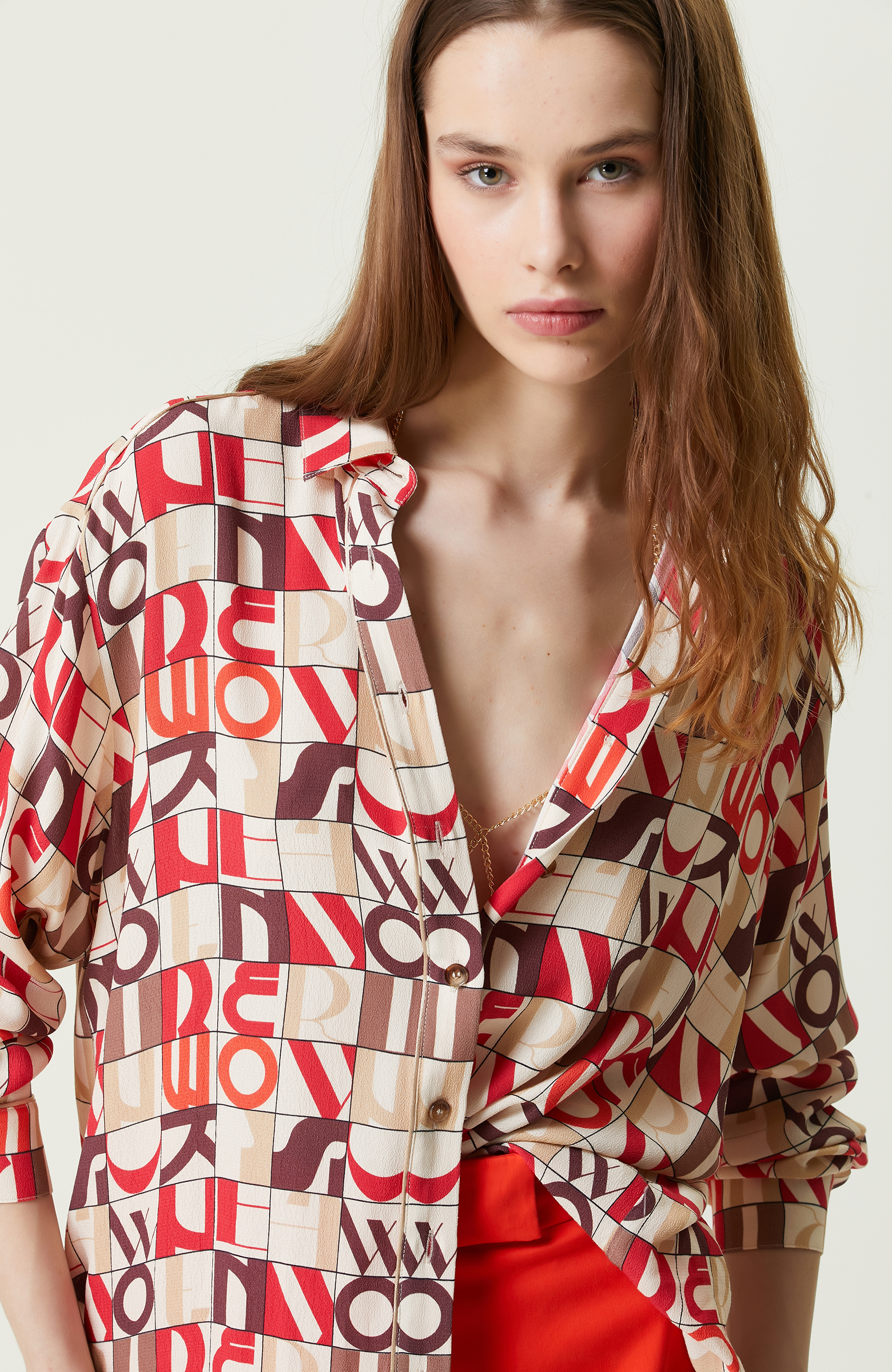 Krem Uzun Kollu Desenli Gömlek