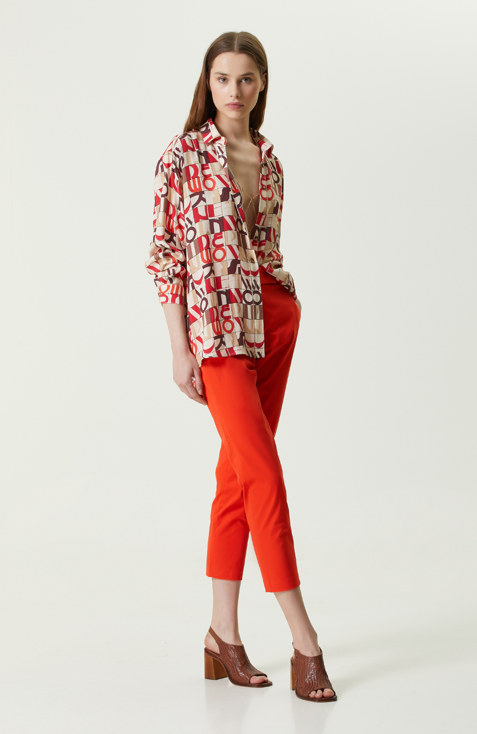 Krem Uzun Kollu Desenli Gömlek