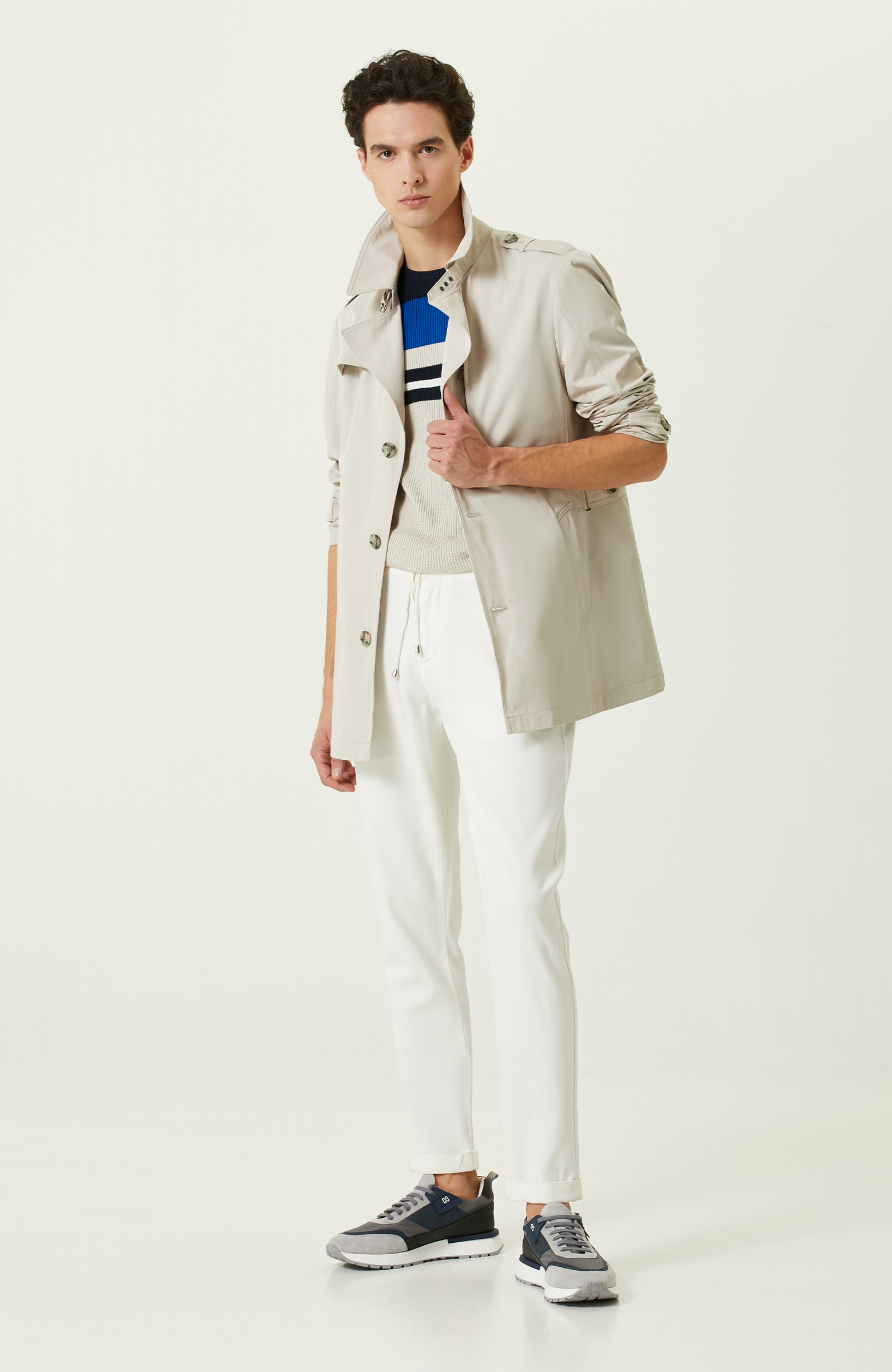 Saks Mavisi Beyaz Kısa Kollu Triko Kazak