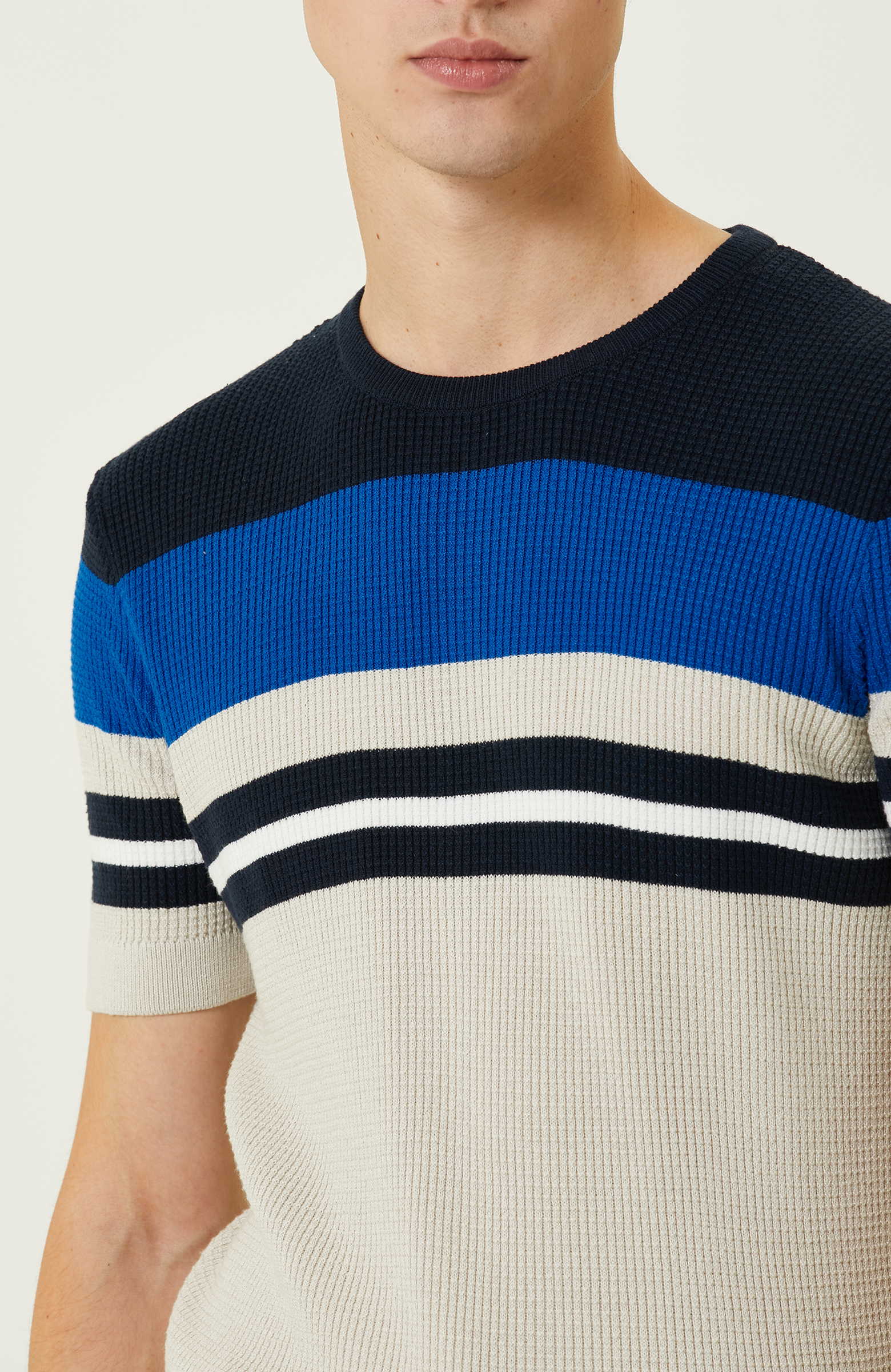 Saks Mavisi Beyaz Kısa Kollu Triko Kazak