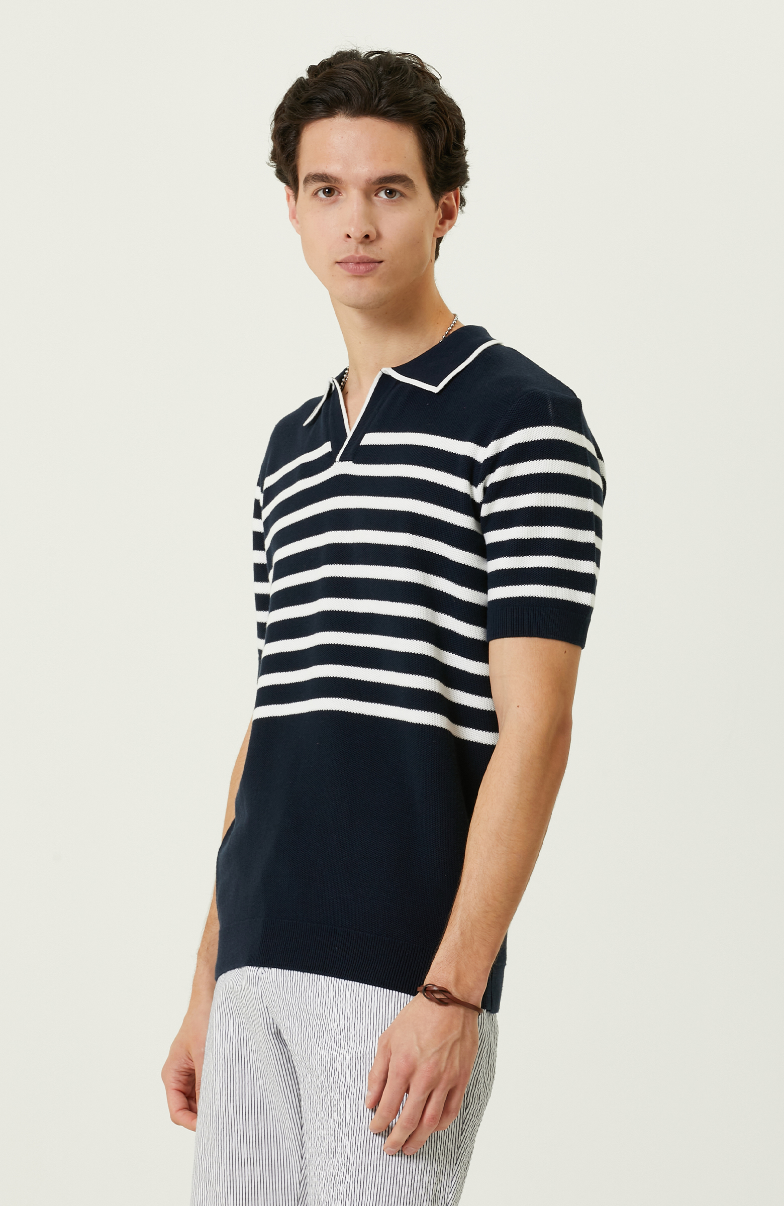 Lacivert-Beyaz Çizgili Kısa Kollu Triko Kazak