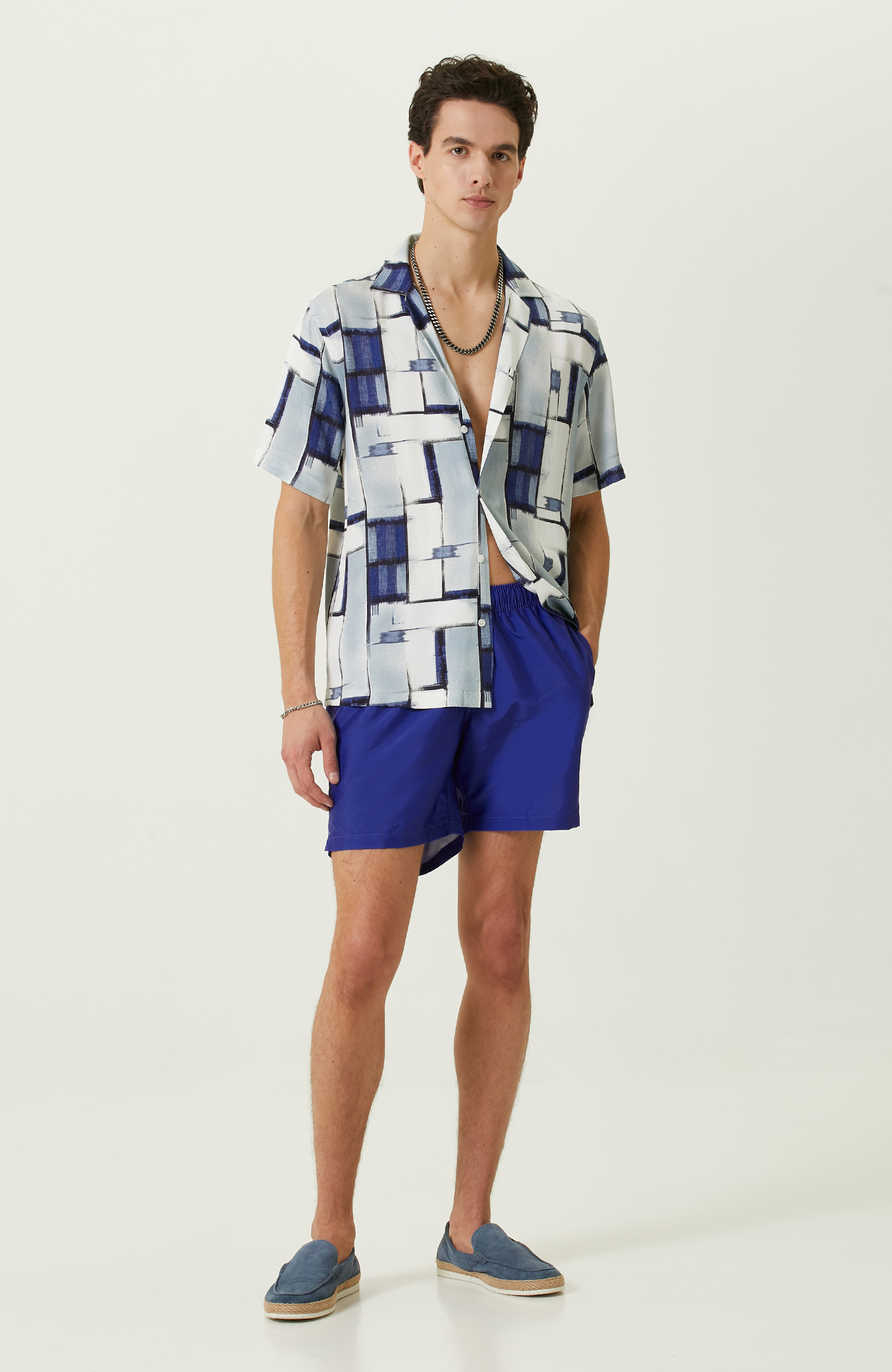 Saks Mavisi Şort Mayo