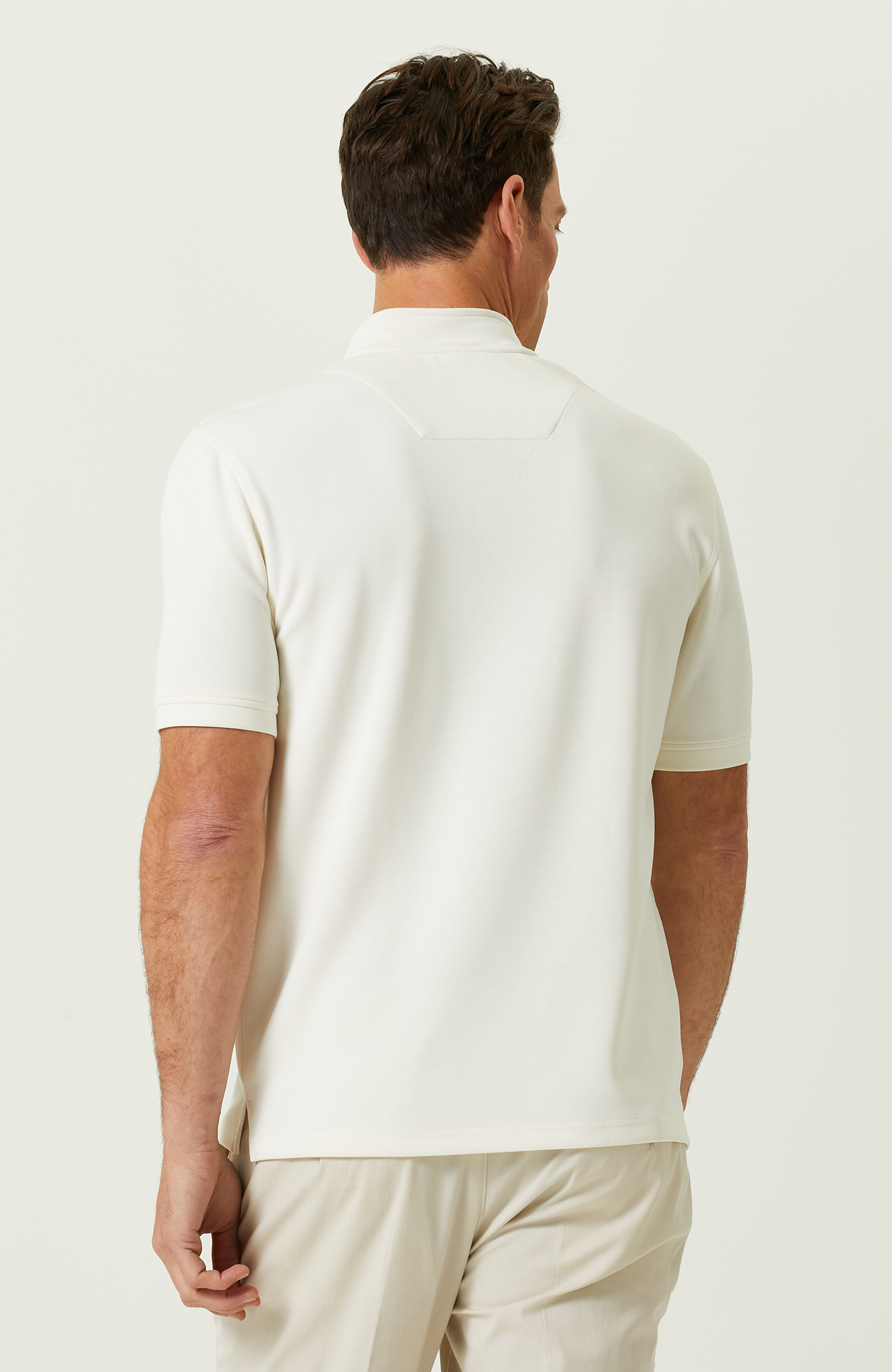 Ekru Kısa Kollu Dik Yaka Sweatshirt