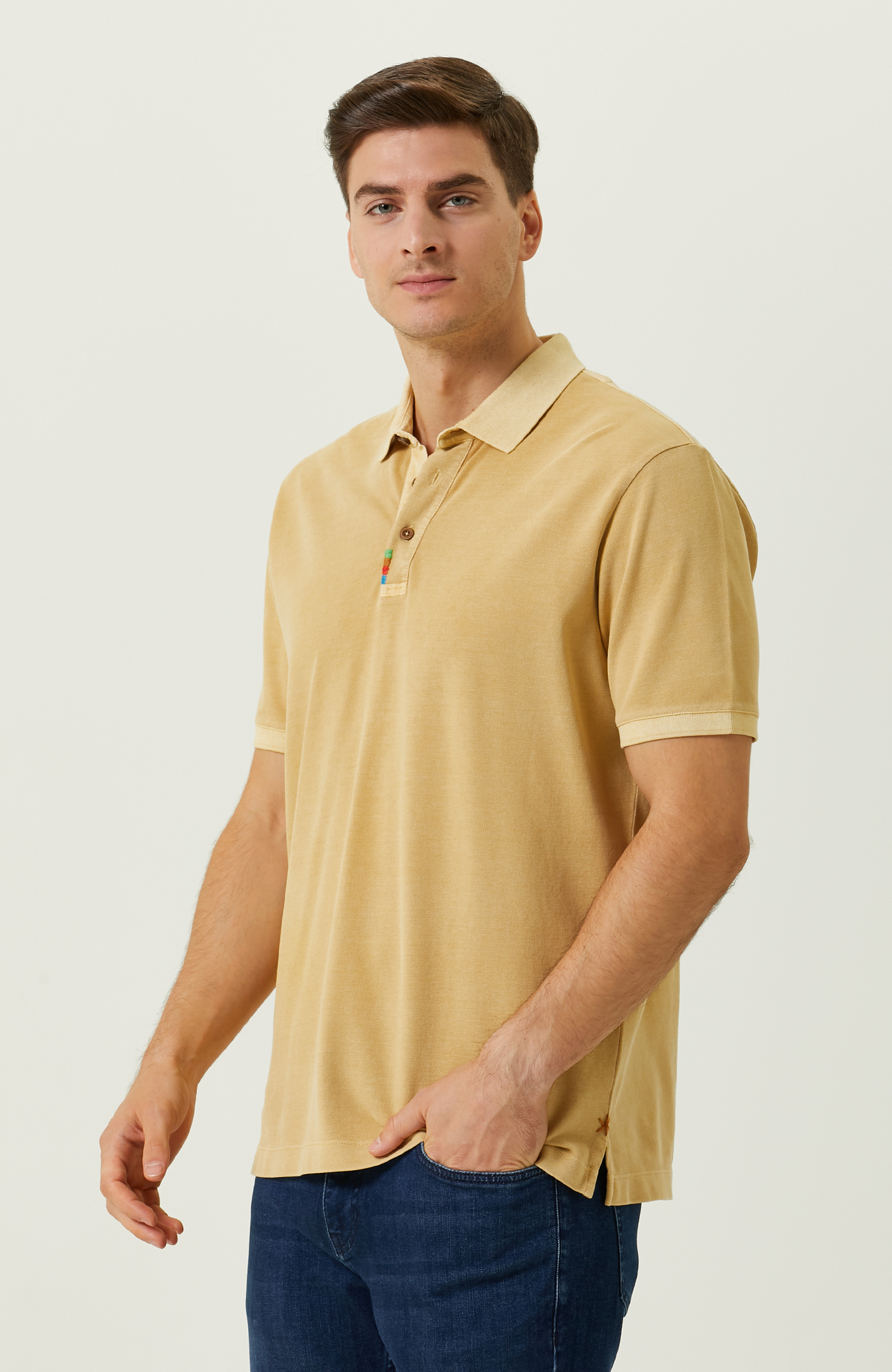 Safran Polo Yaka Nakış Detaylı T-Shirt