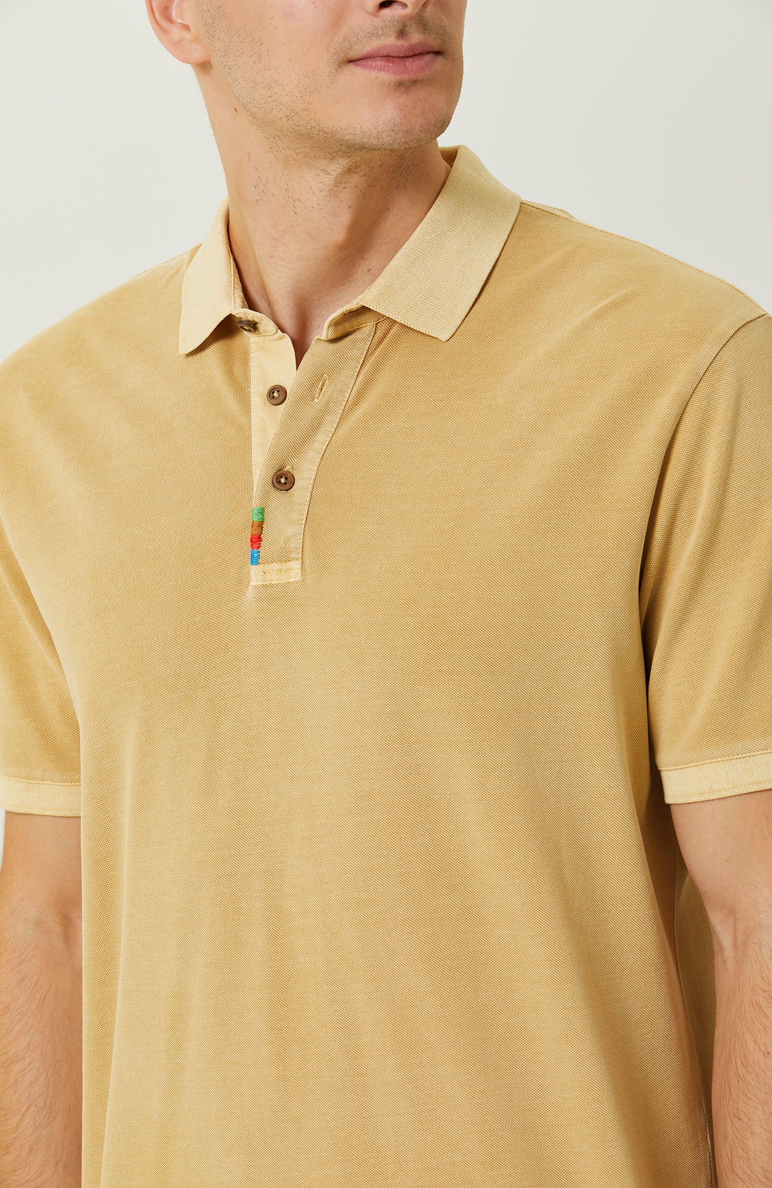 Safran Polo Yaka Nakış Detaylı T-Shirt