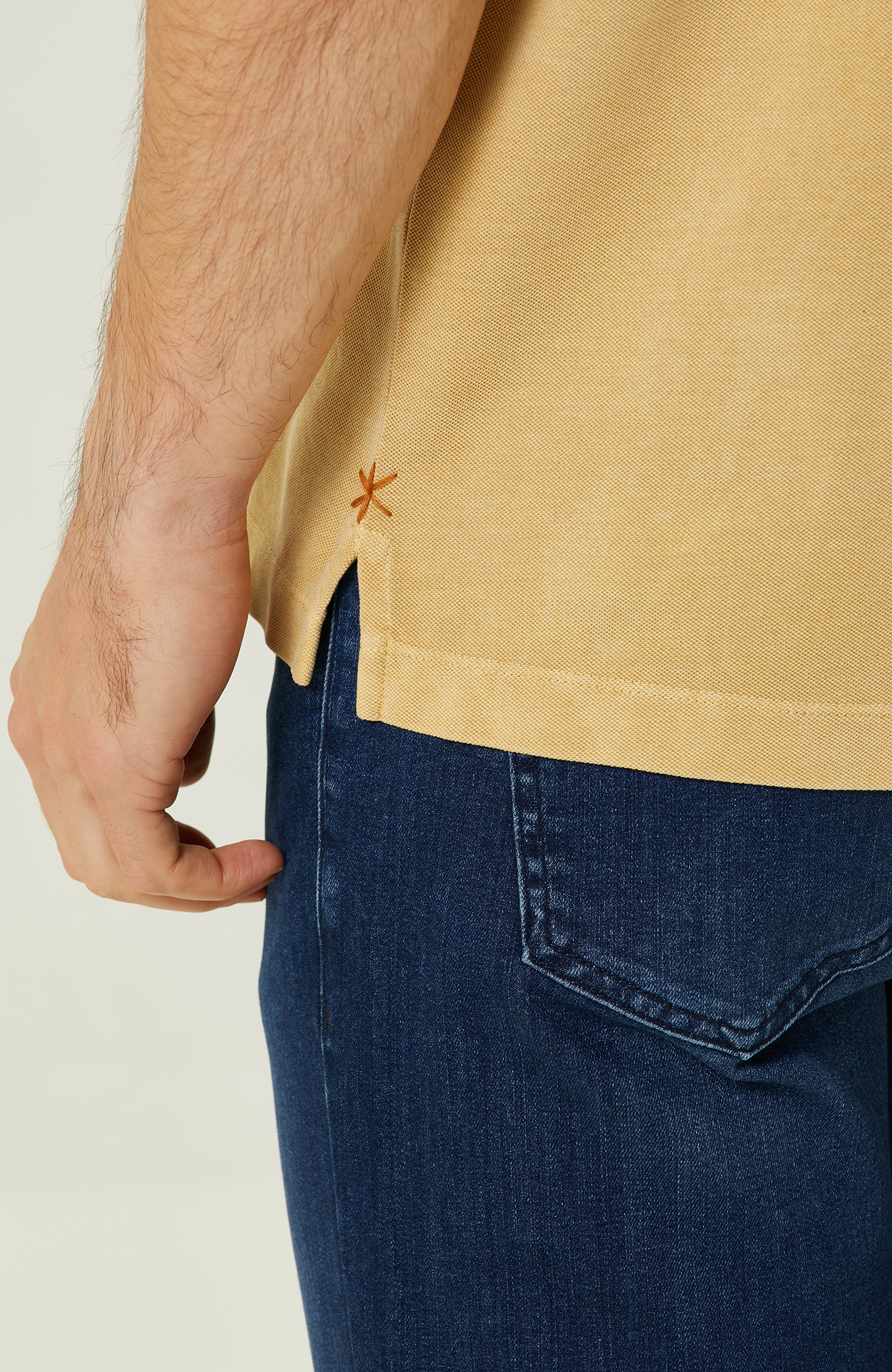 Safran Polo Yaka Nakış Detaylı T-Shirt