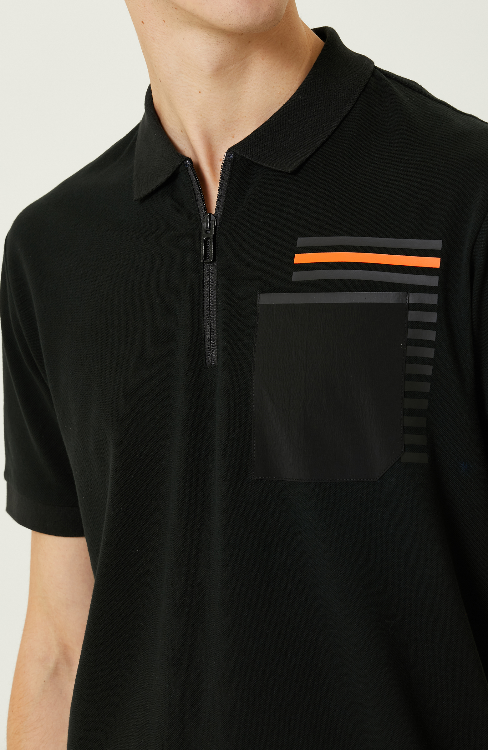 Siyah Baskılı T-Shirt