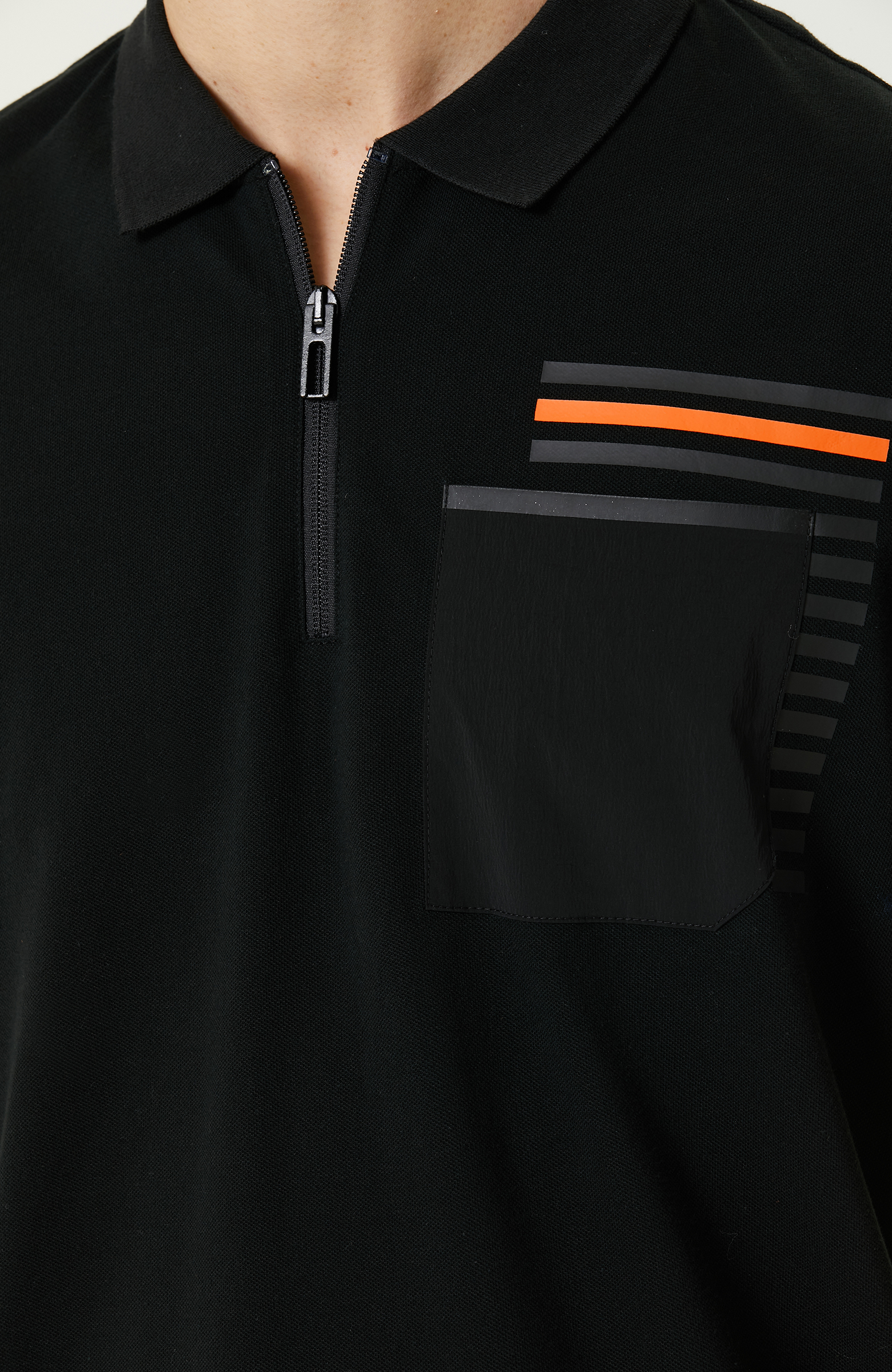 Siyah Baskılı T-Shirt