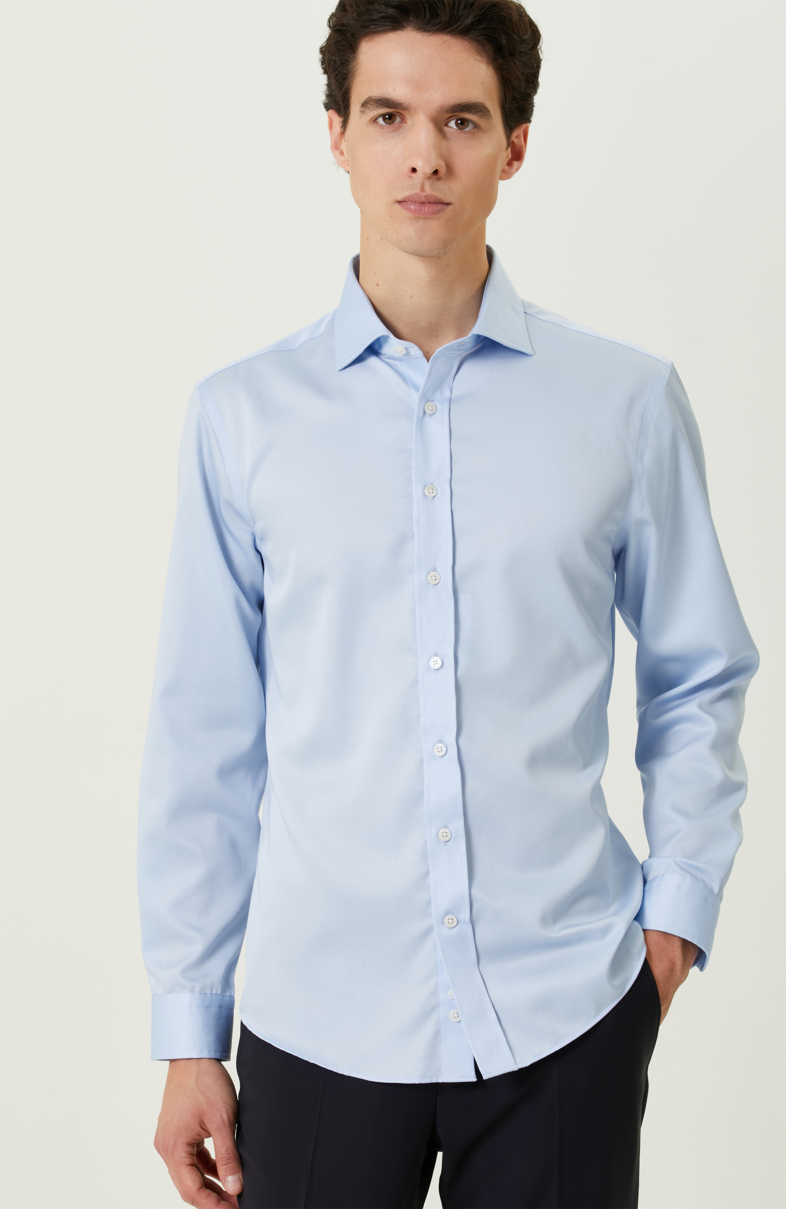 Non-Iron Açık Mavi Yarım İtalyan Yaka Gömlek