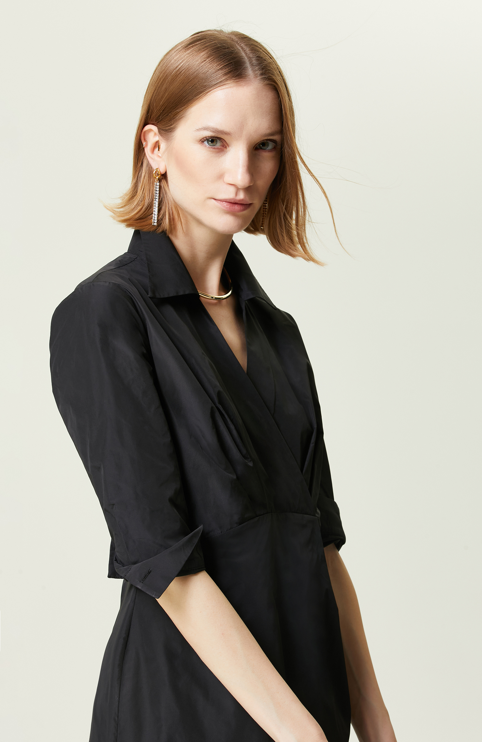 Siyah Uzun Kollu Gömlek Yaka Elbise