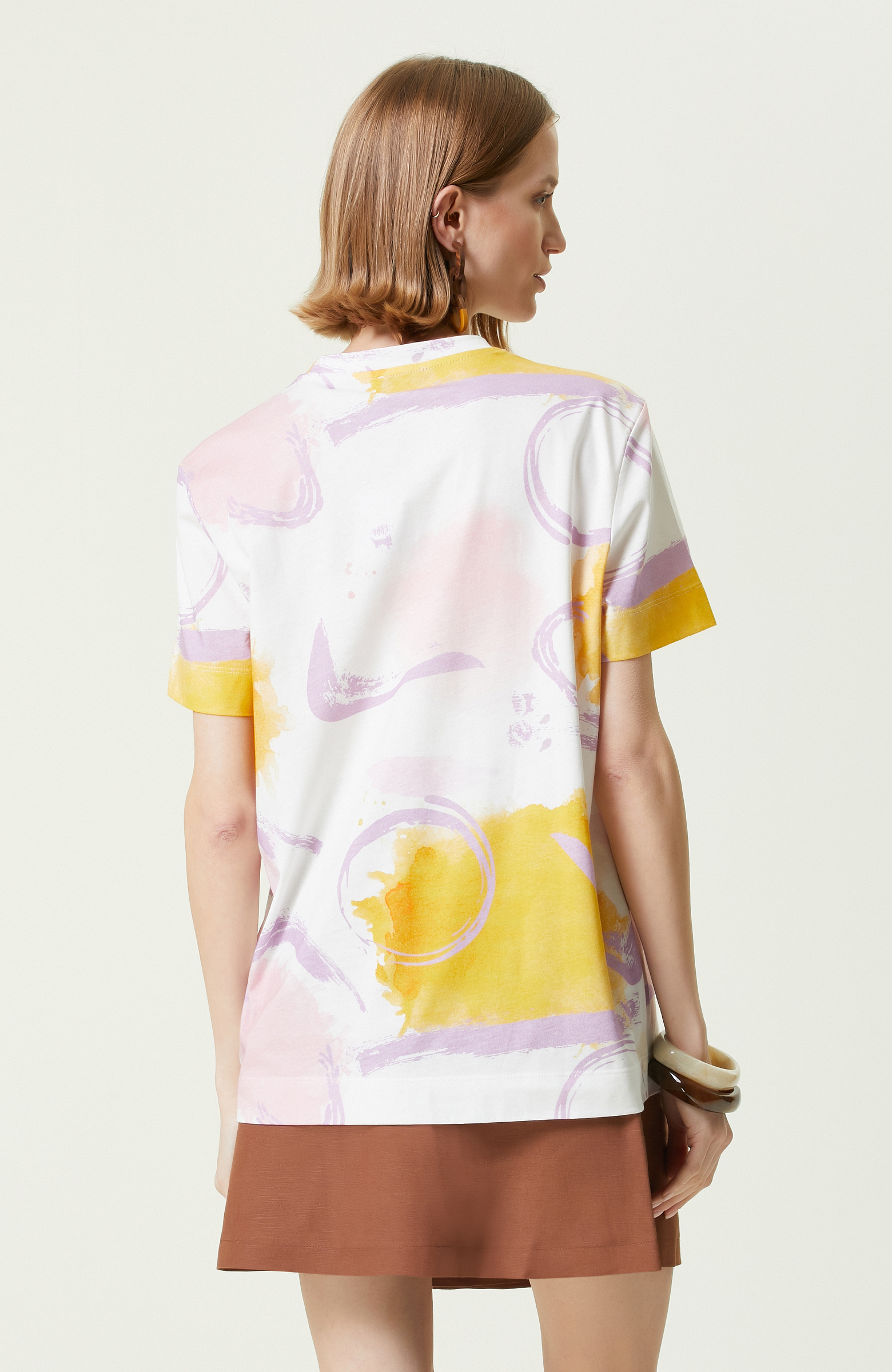 Beyaz Pembe Bisiklet Yaka T-Shirt
