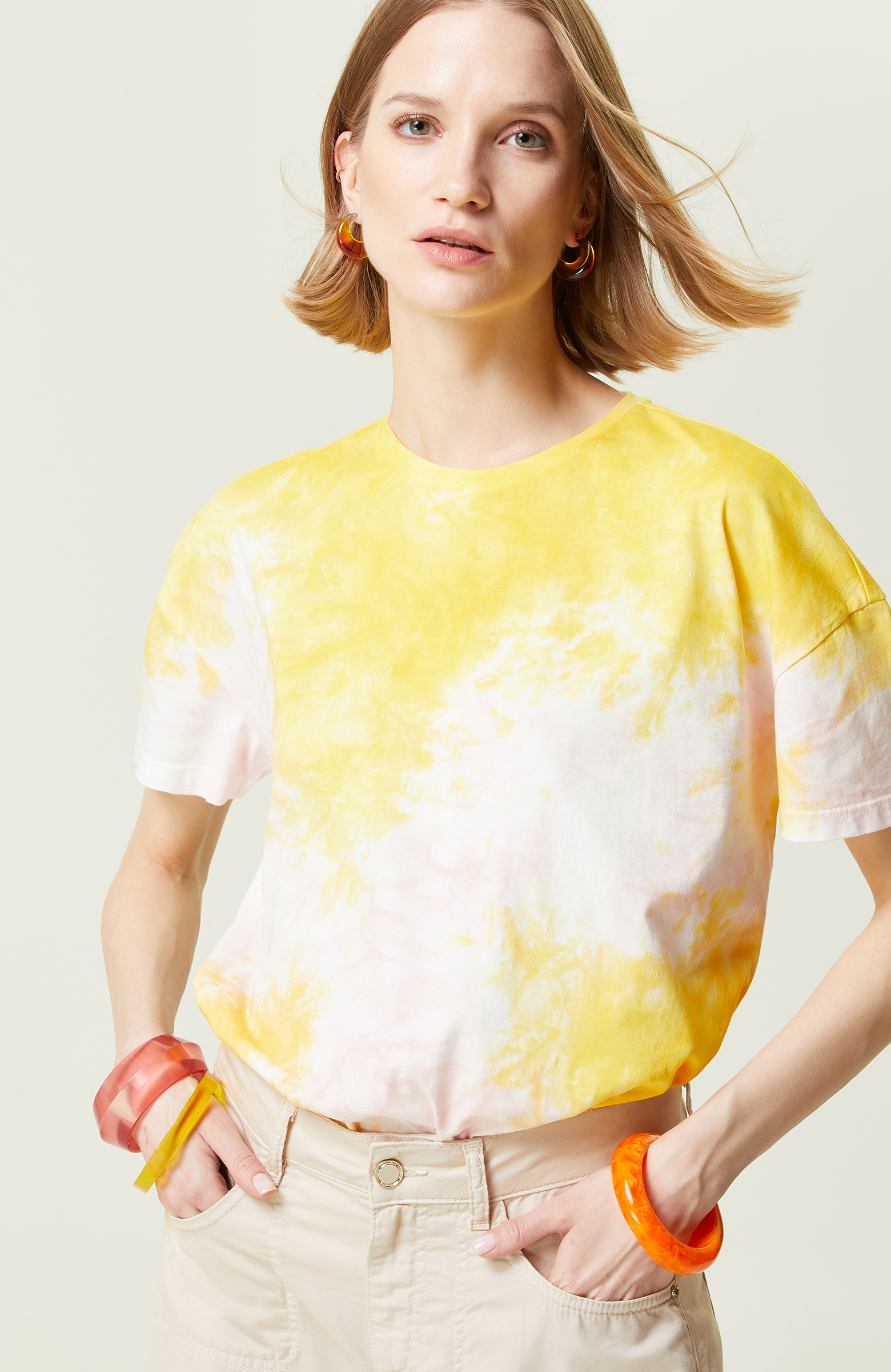 Beyaz Bisiklet Yaka Pamuklu Baskılı T-Shirt