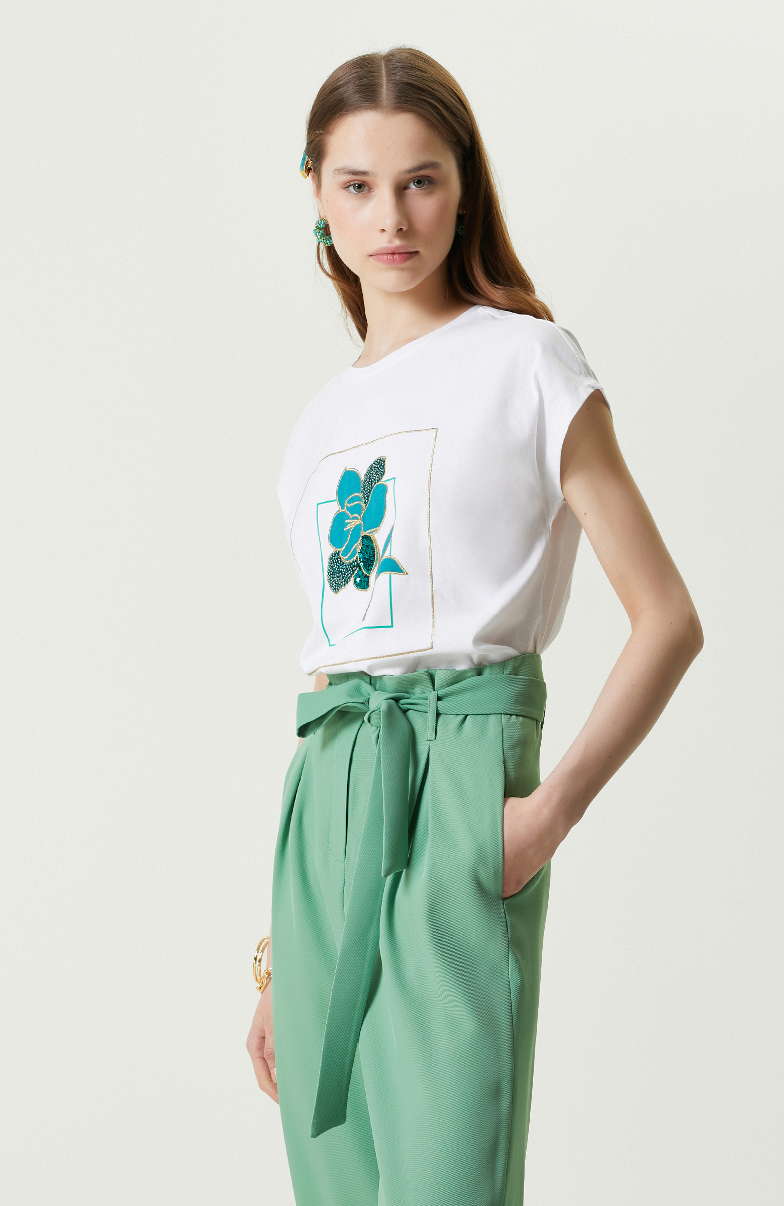 Beyaz Baskılı Kısa Kollu Bisiklet Yaka T-shirt