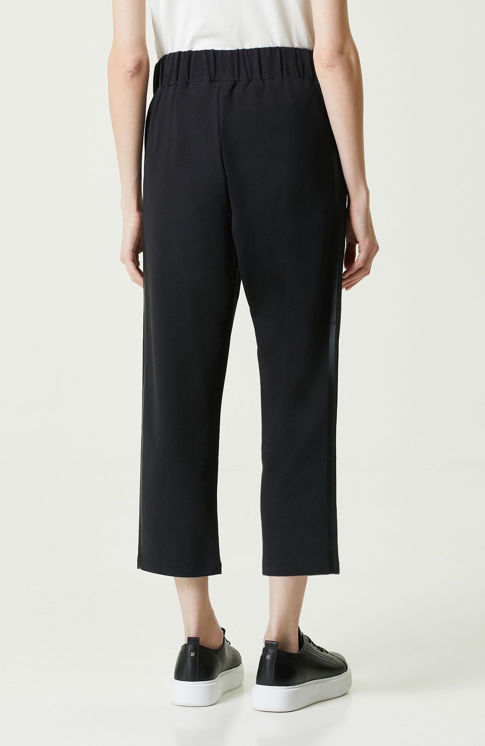 N-Tech Siyah Düz Paça Yan Cep Fermuarlı Eşofman