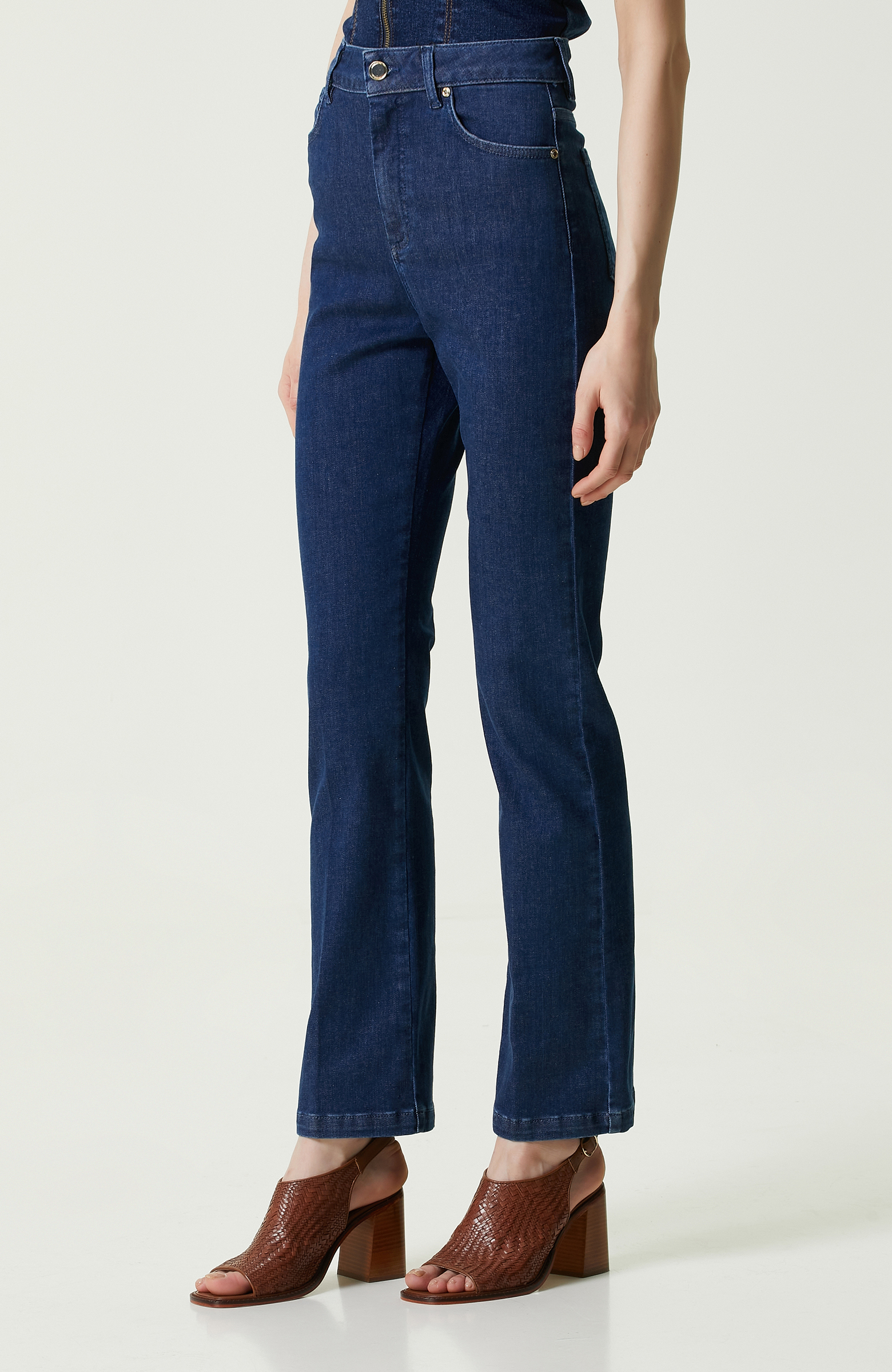 Koyu İndigo Mavi Denim Pantolon