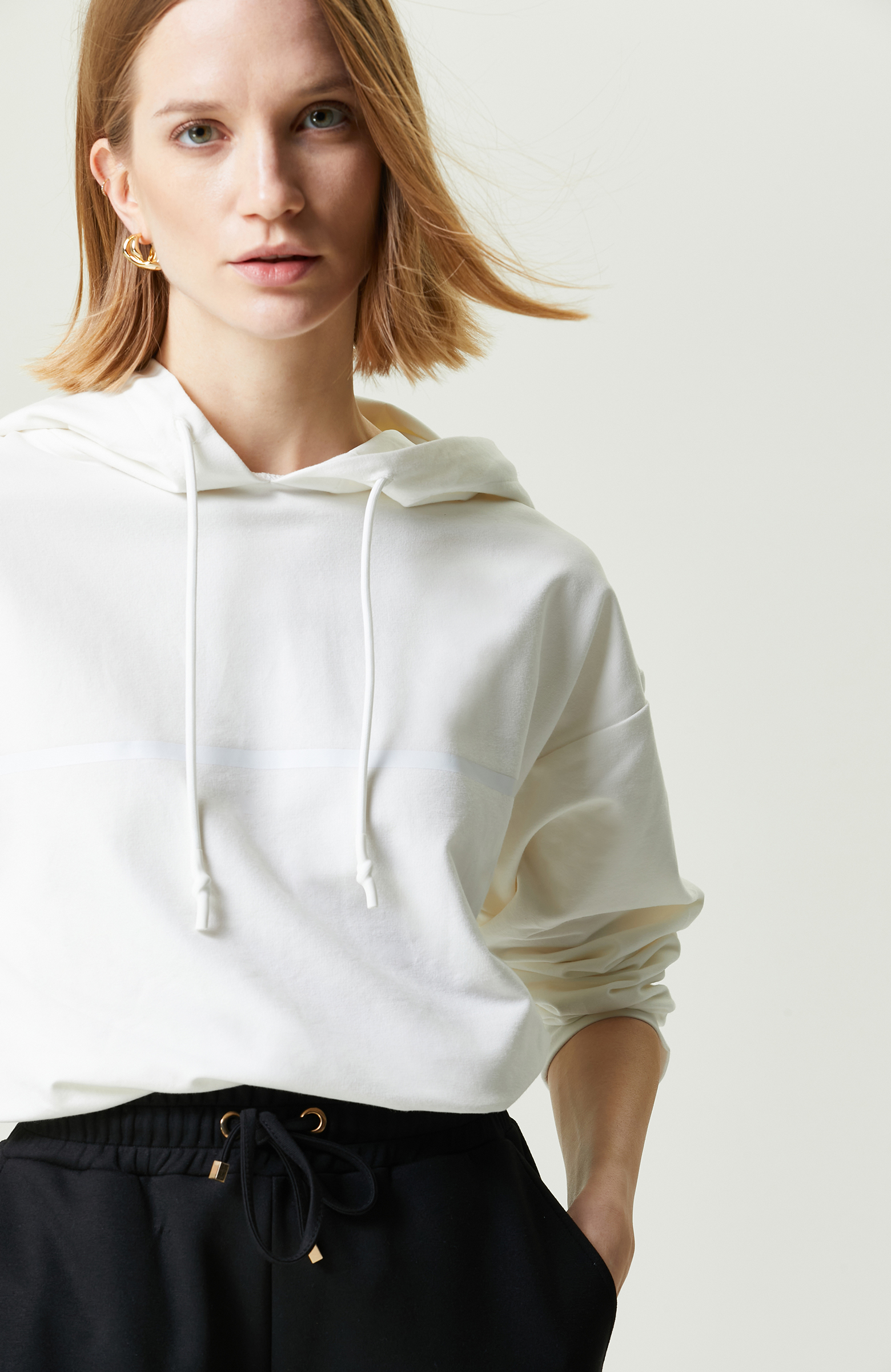 N-Tech Ekru Kapüşonlu Sweatshirt