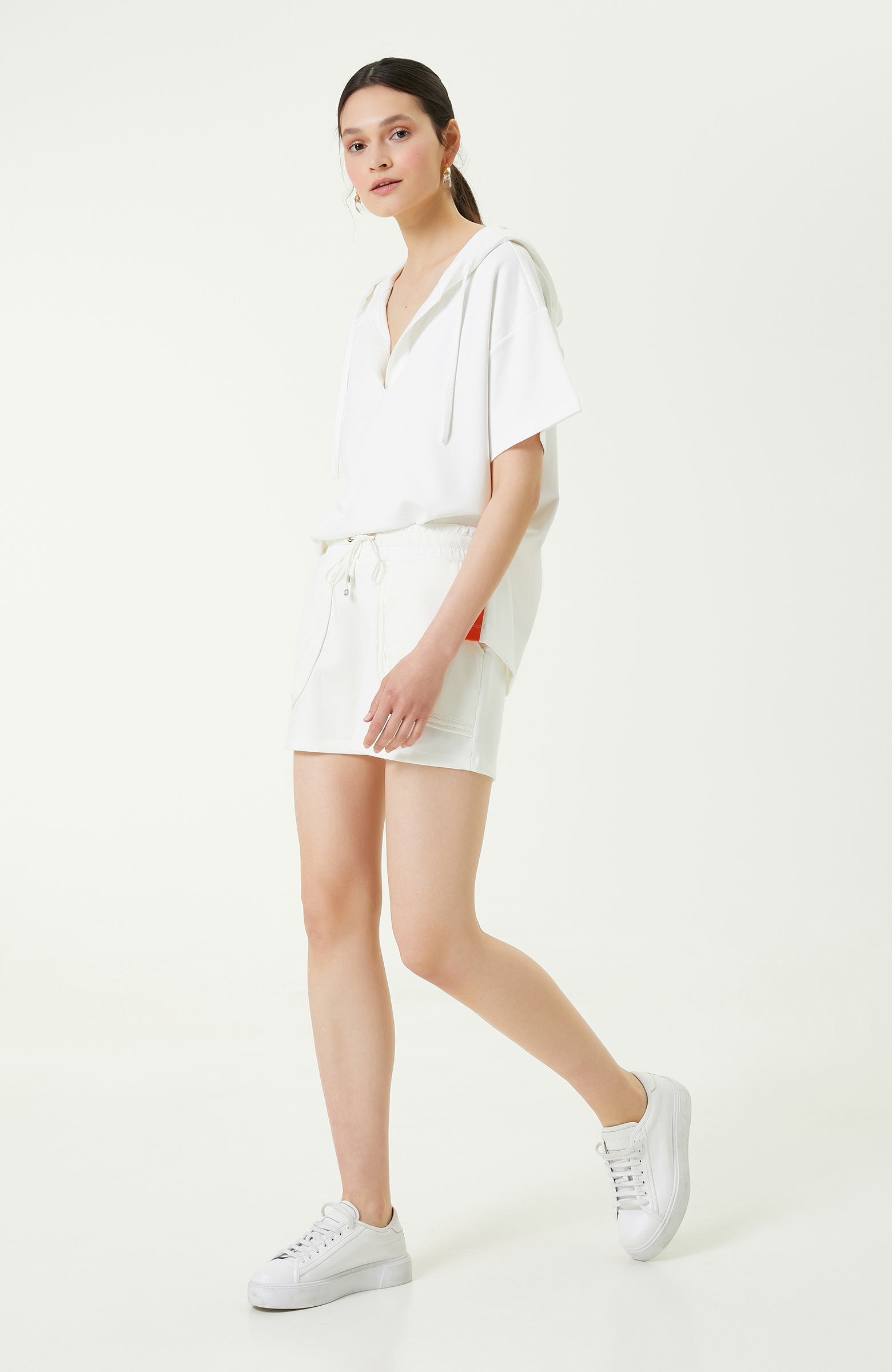 N-Tech Kırık Beyaz Kapüşonlu Sweatshirt