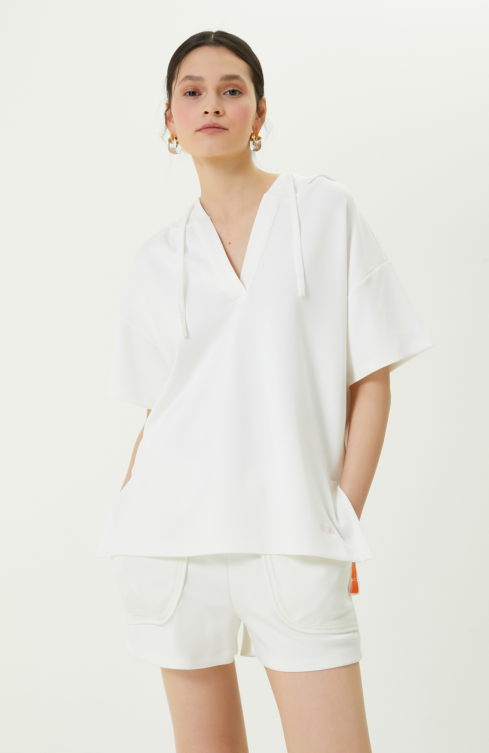 N-Tech Kırık Beyaz Kapüşonlu Sweatshirt