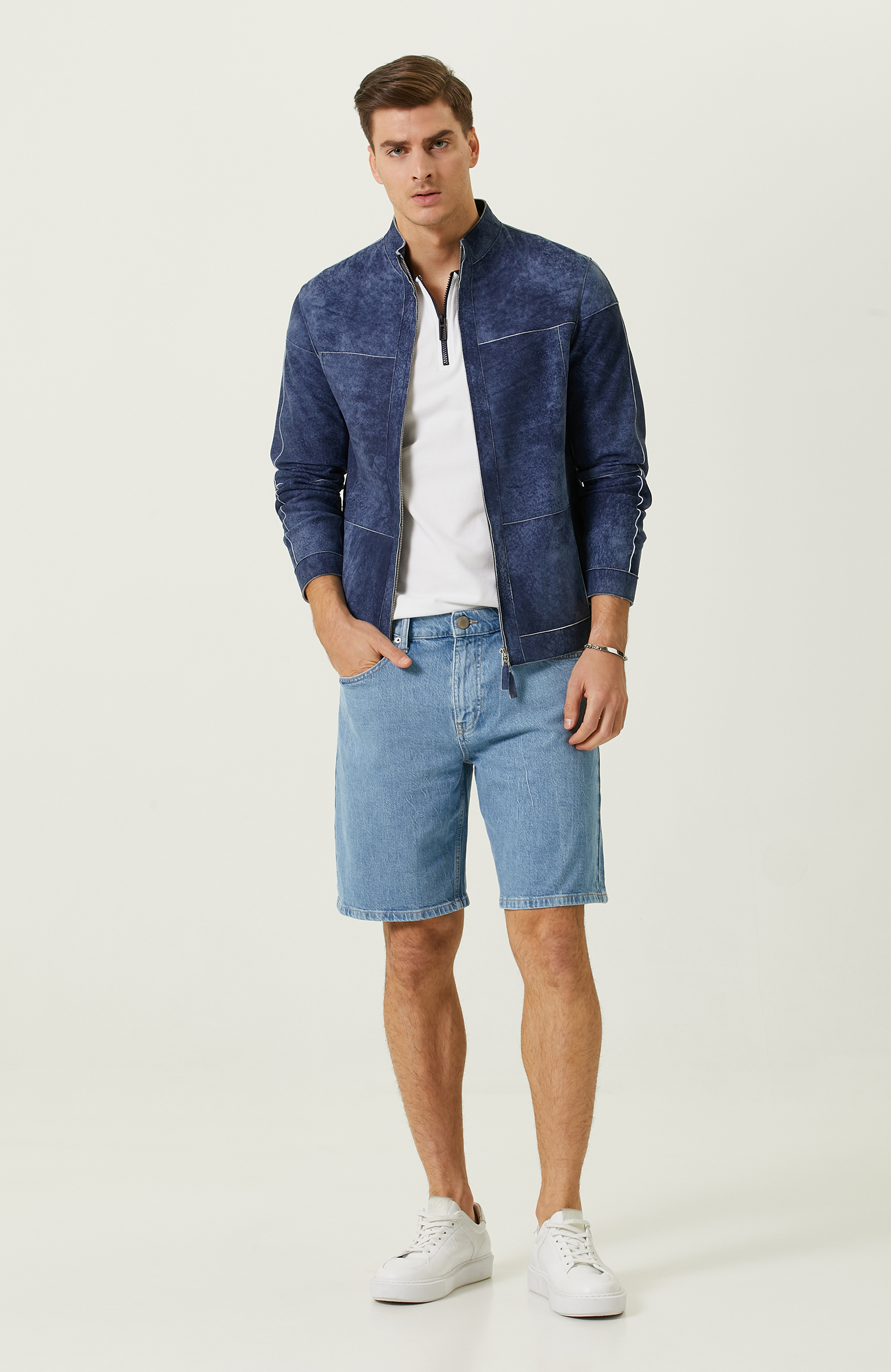 Açık Mavi Düz Paça Denim Şort