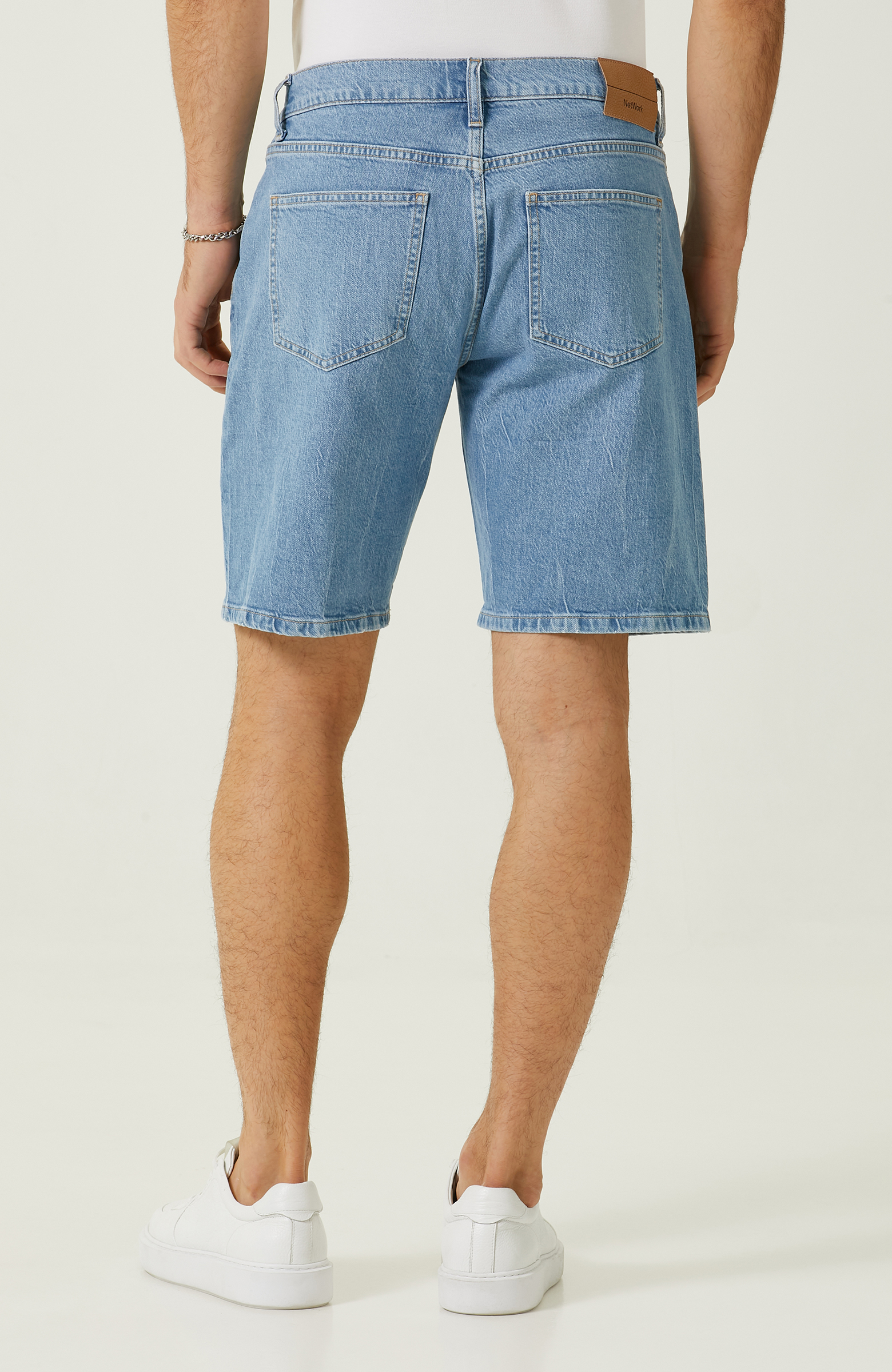 Açık Mavi Düz Paça Denim Şort