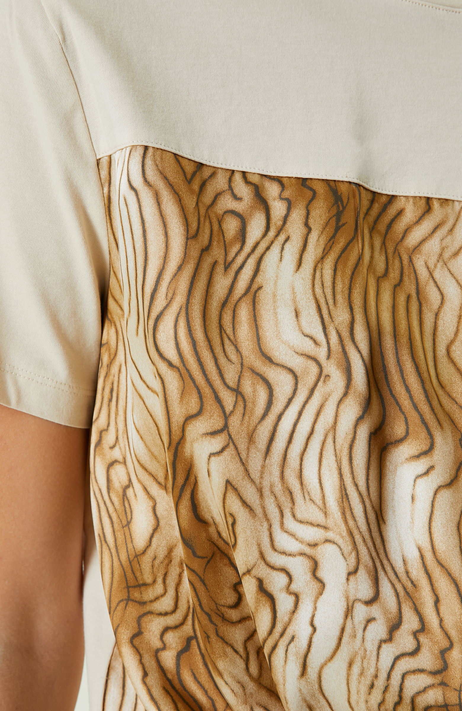 Taş Rengi Kısa Kollu Bisiklet Yaka T-Shirt