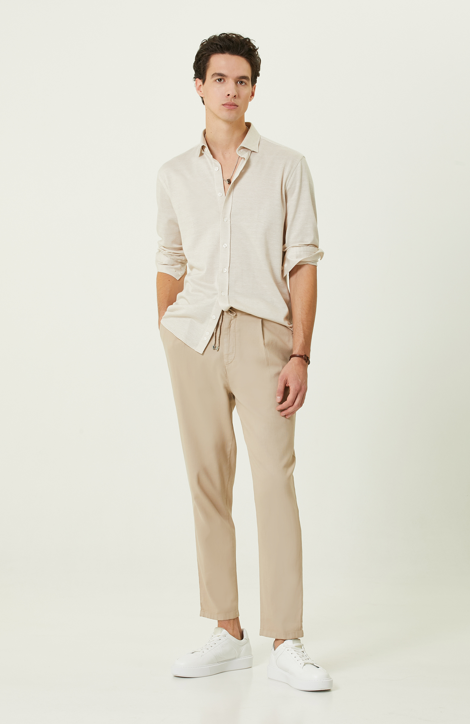 Bej Uzun Kollu Örme Gömlek