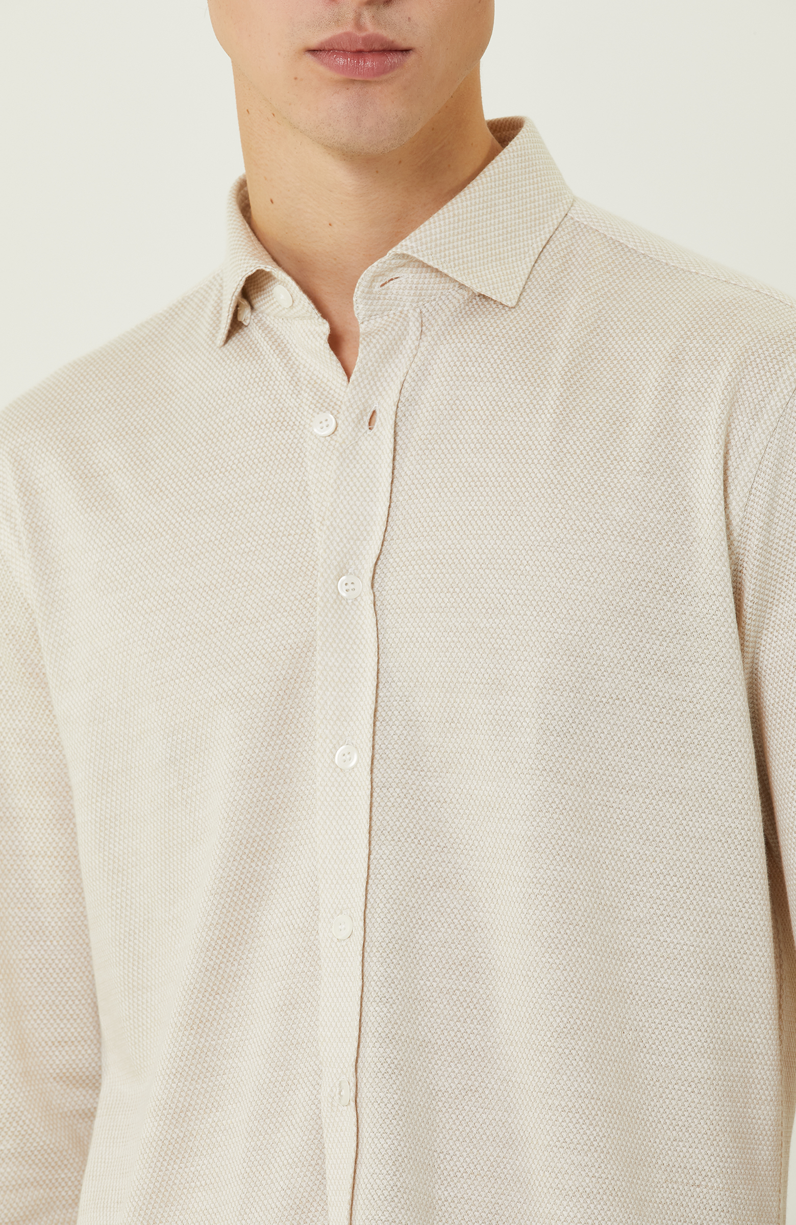 Bej Uzun Kollu Örme Gömlek