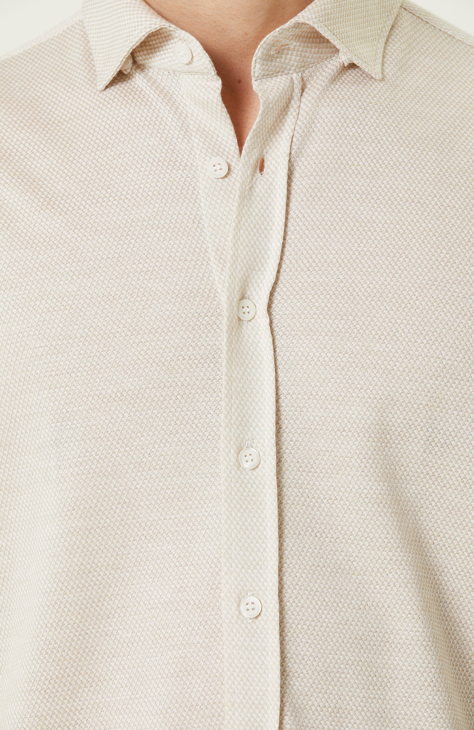 Bej Uzun Kollu Örme Gömlek