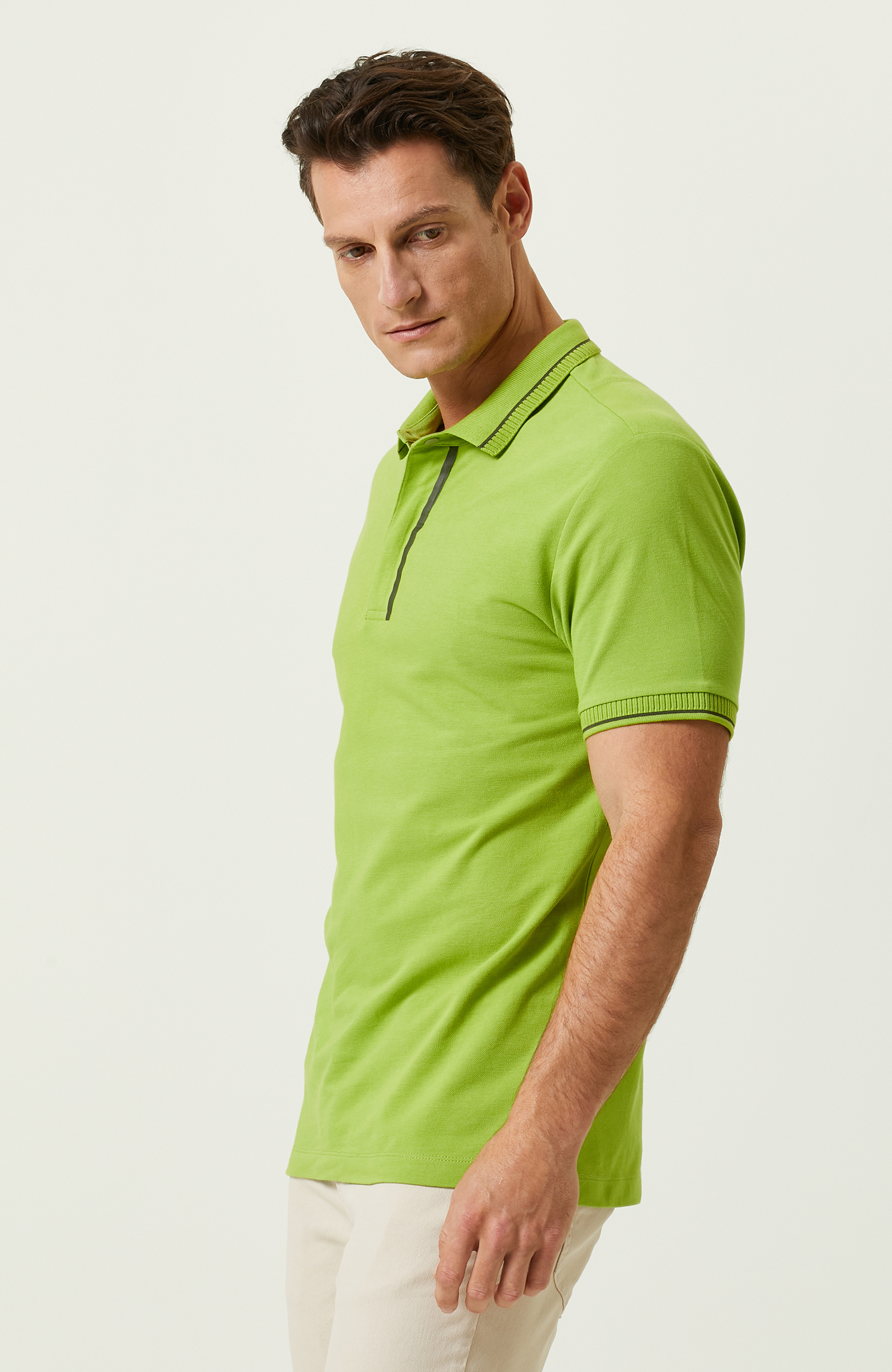 Fıstık Yeşili Fermuarlı Polo Yaka T-Shirt