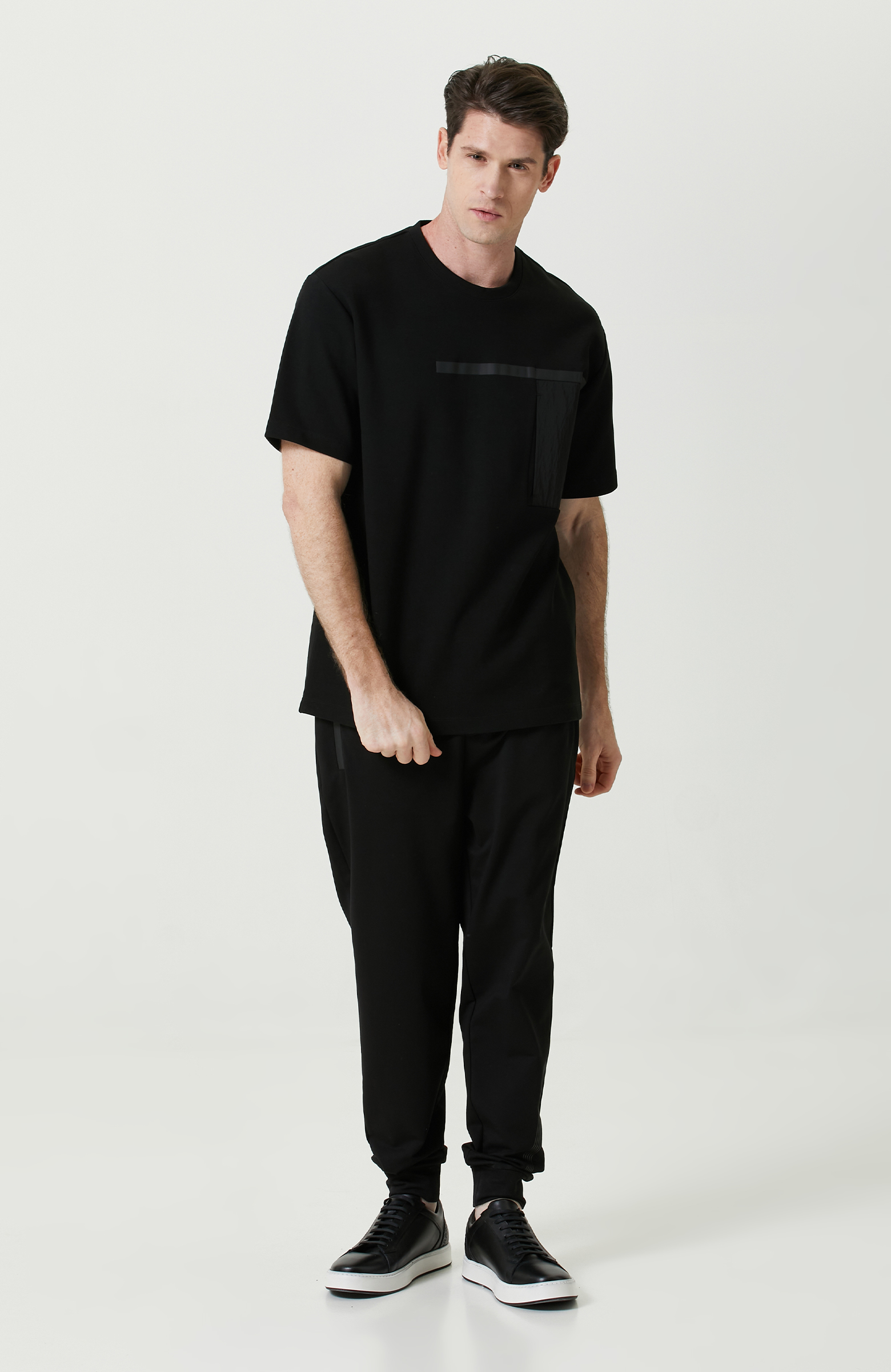 Kısa Kollu Düz Siyah T-Shirt