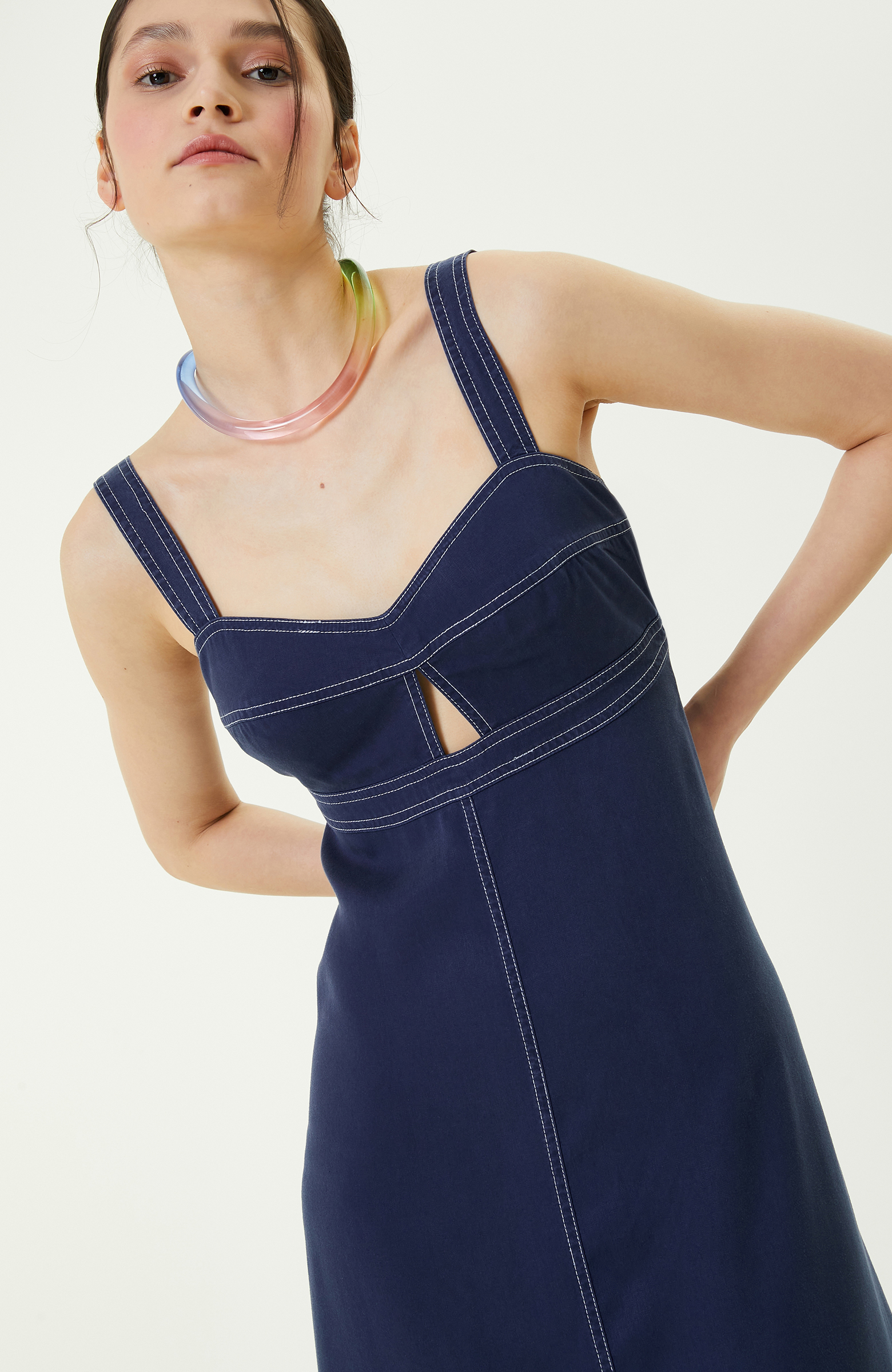 Lacivert Askılı Midi Boy Elbise