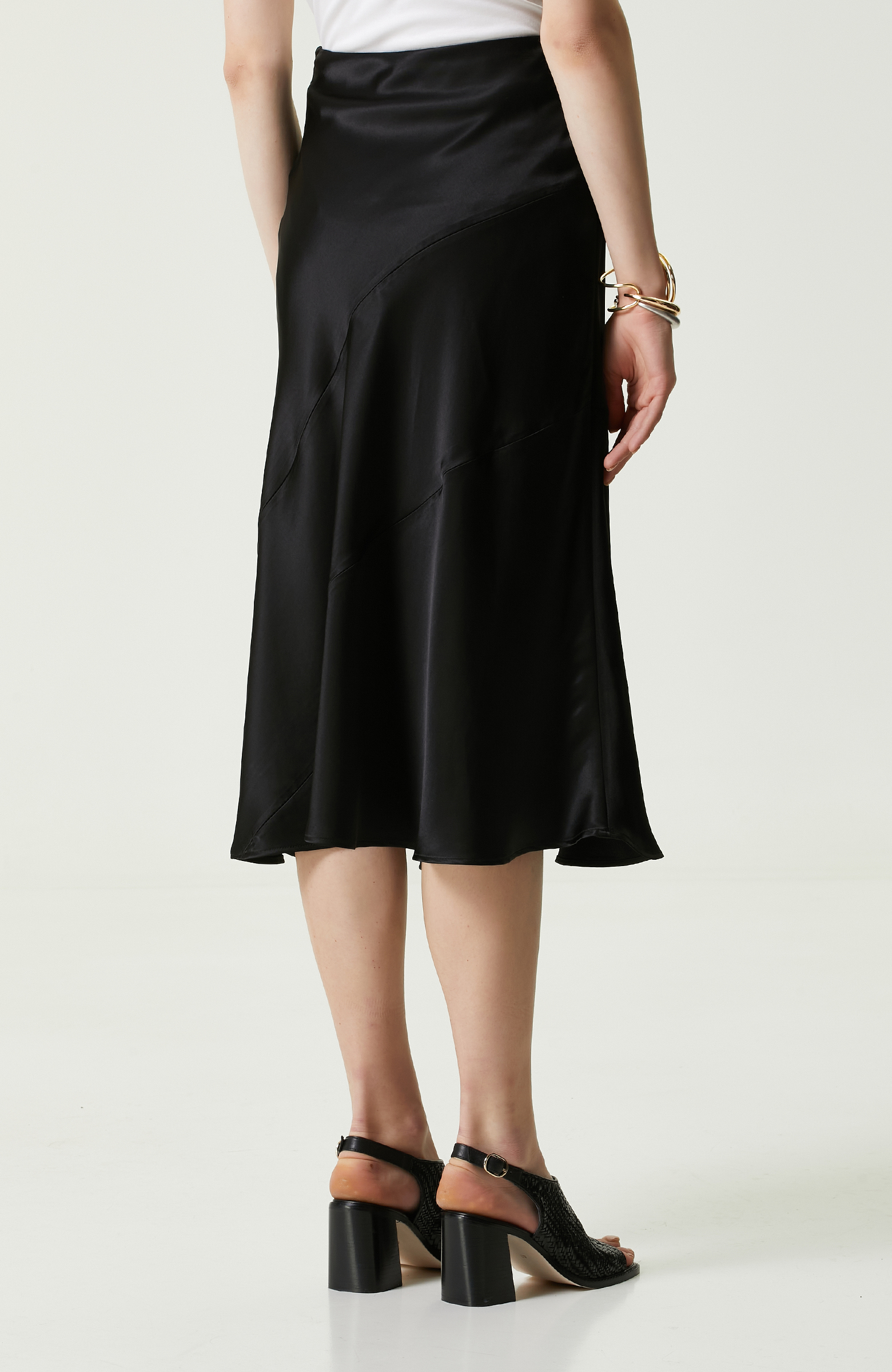 Siyah Midi Boy Saten Etek