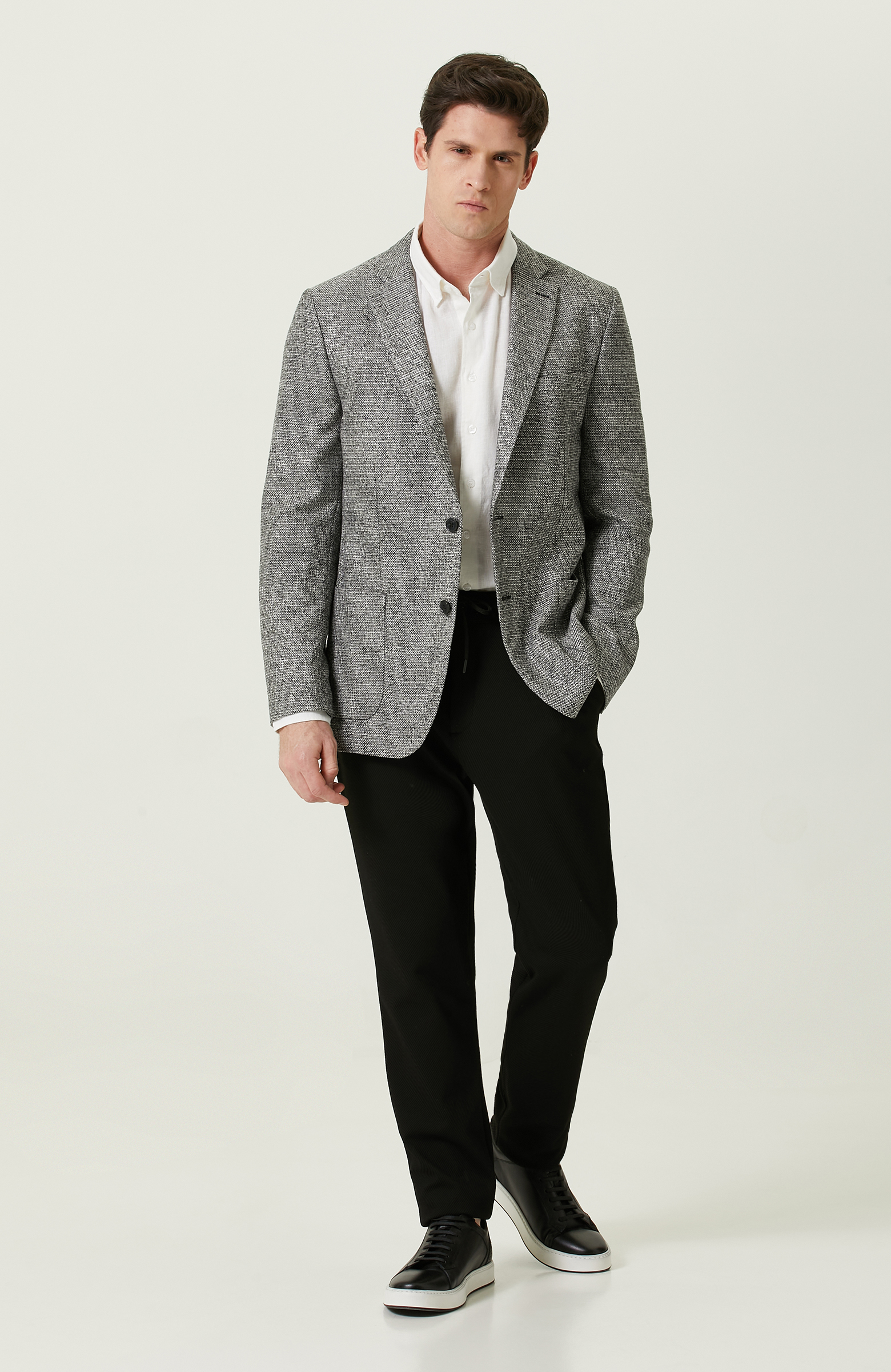 Mono Yaka Siyah Beyaz Ceket