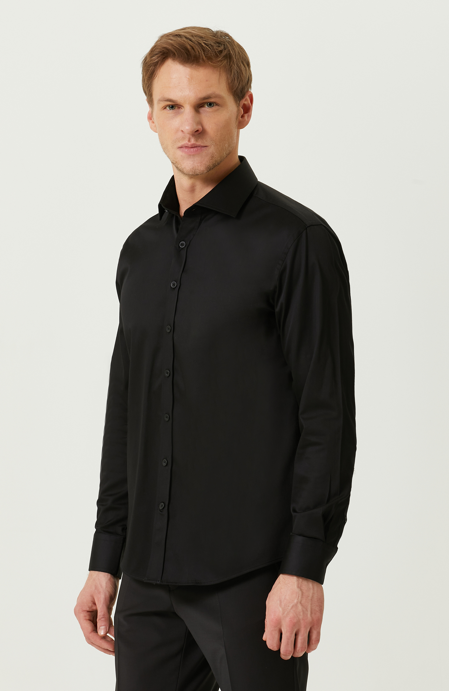 Siyah Uzun Kollu Gömlek