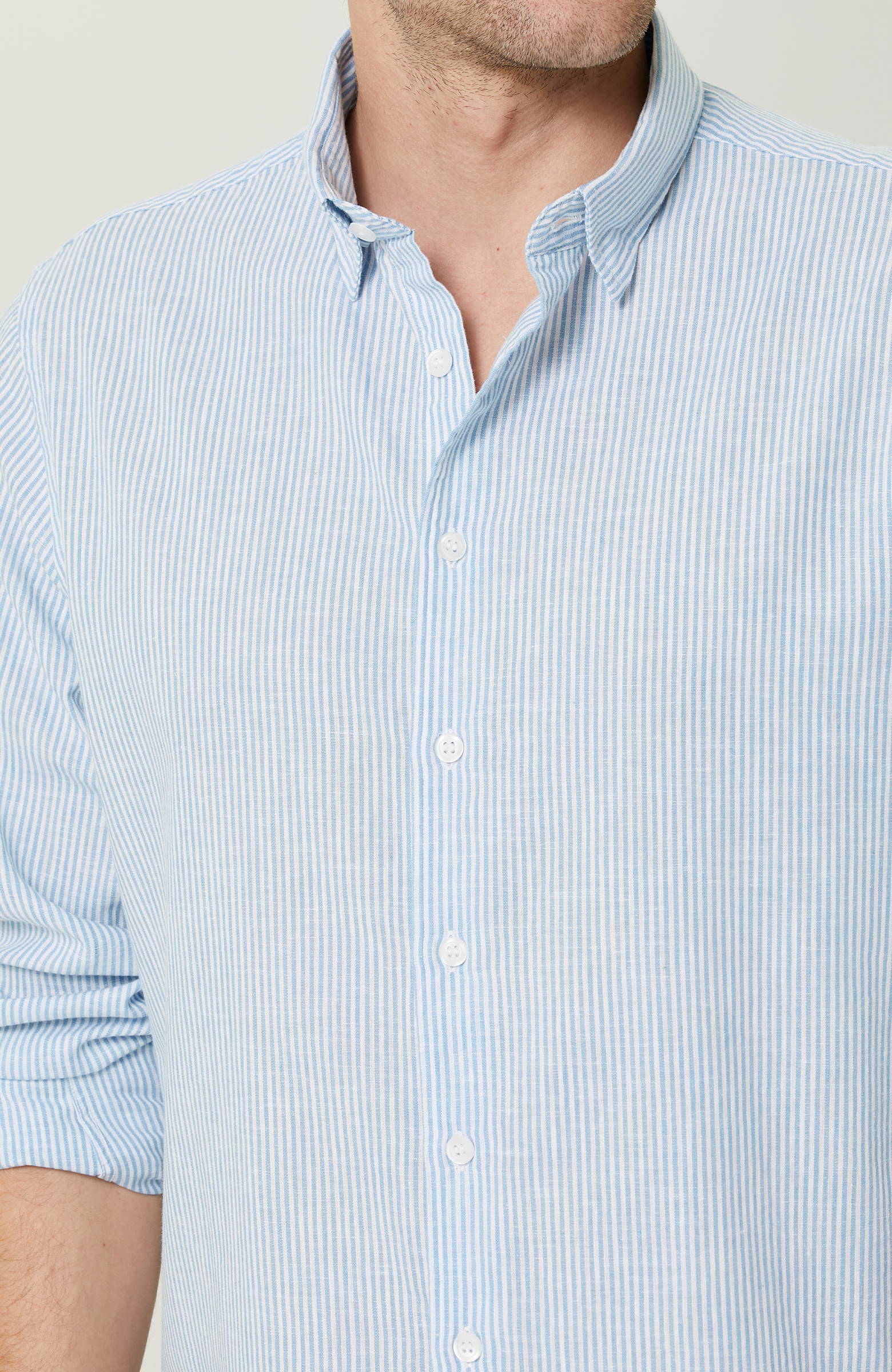 Mavi Düğmeli Yaka Uzun Kollu Gömlek