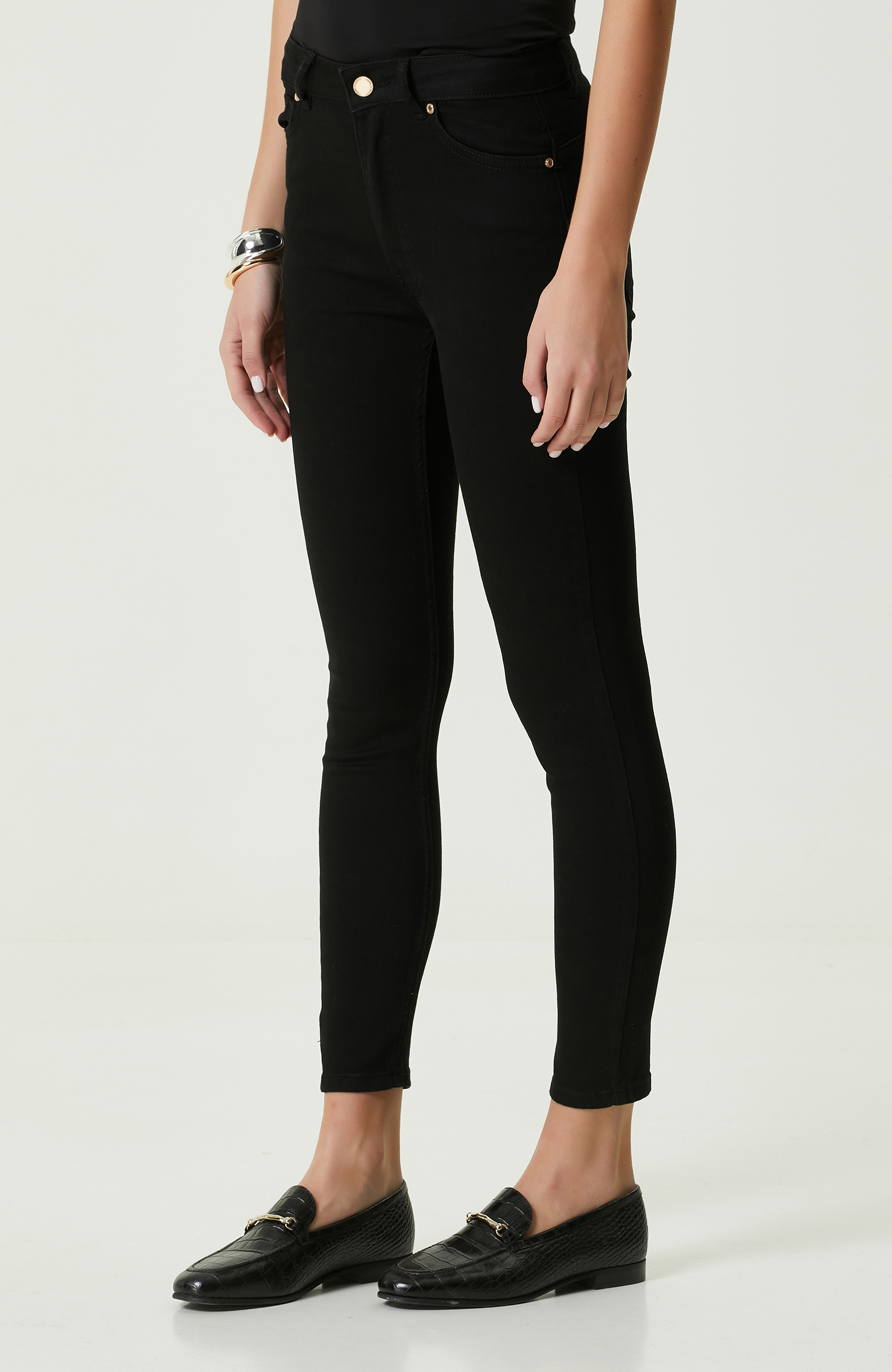 Siyah Dar Paça Denim Pantolon