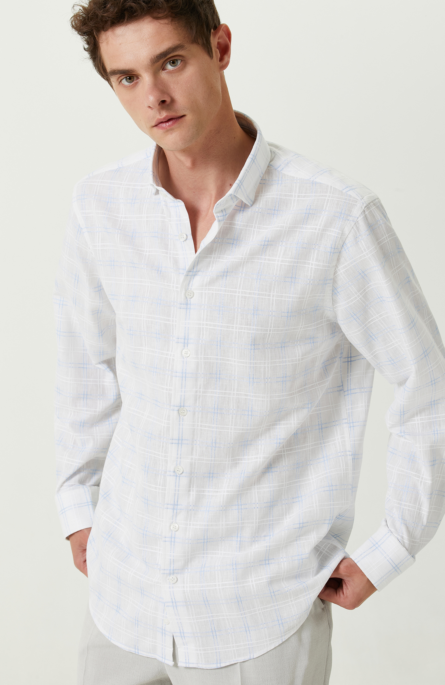 Mavi Beyaz Ekose Gömlek