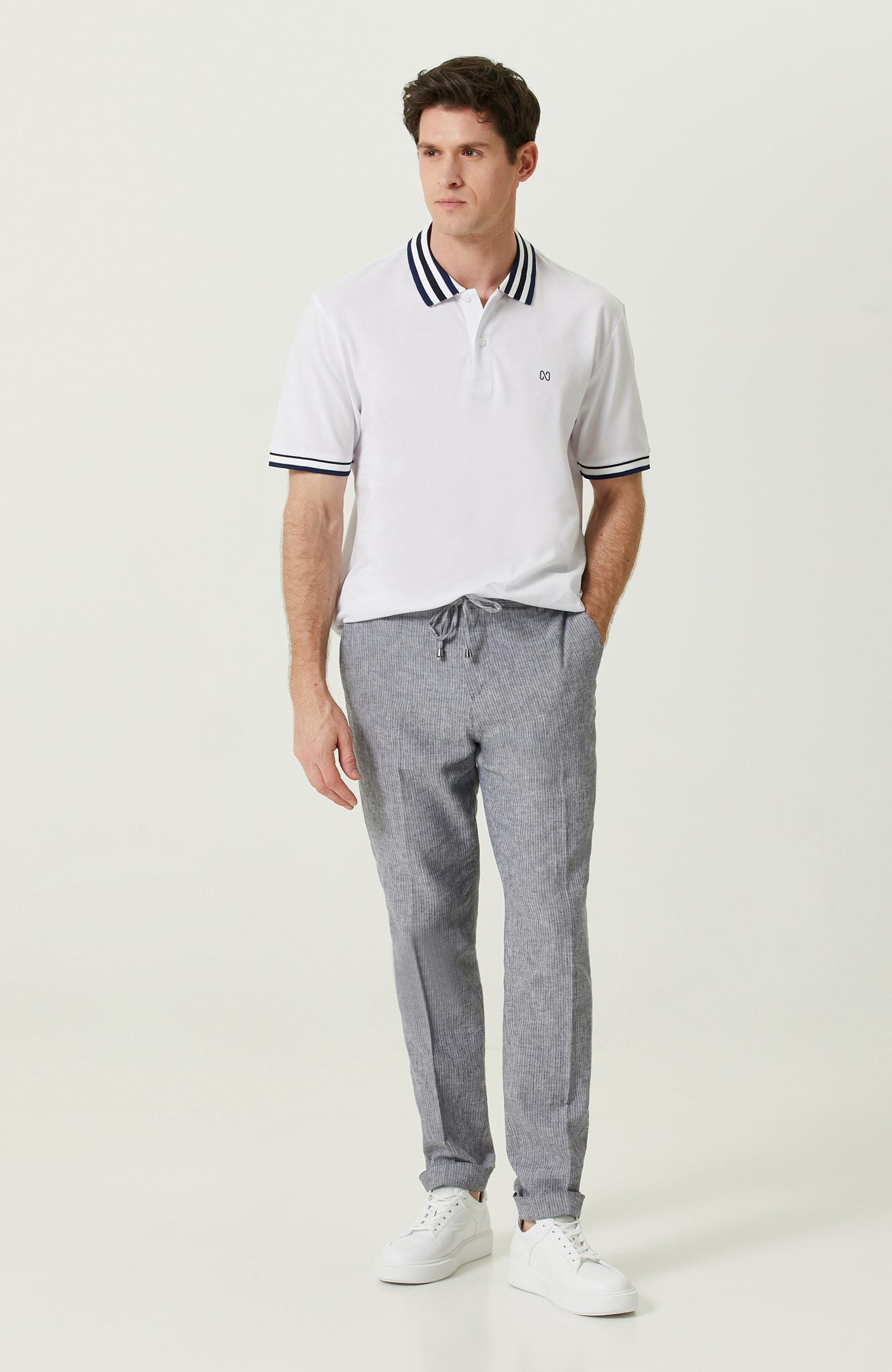 Beyaz Mavi Kısa Kollu Polo Yaka Tshirt