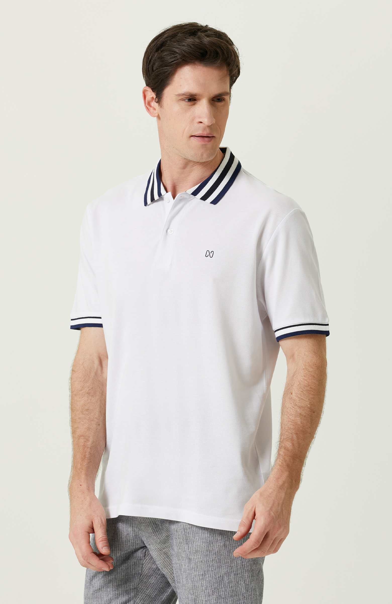 Beyaz Mavi Kısa Kollu Polo Yaka Tshirt