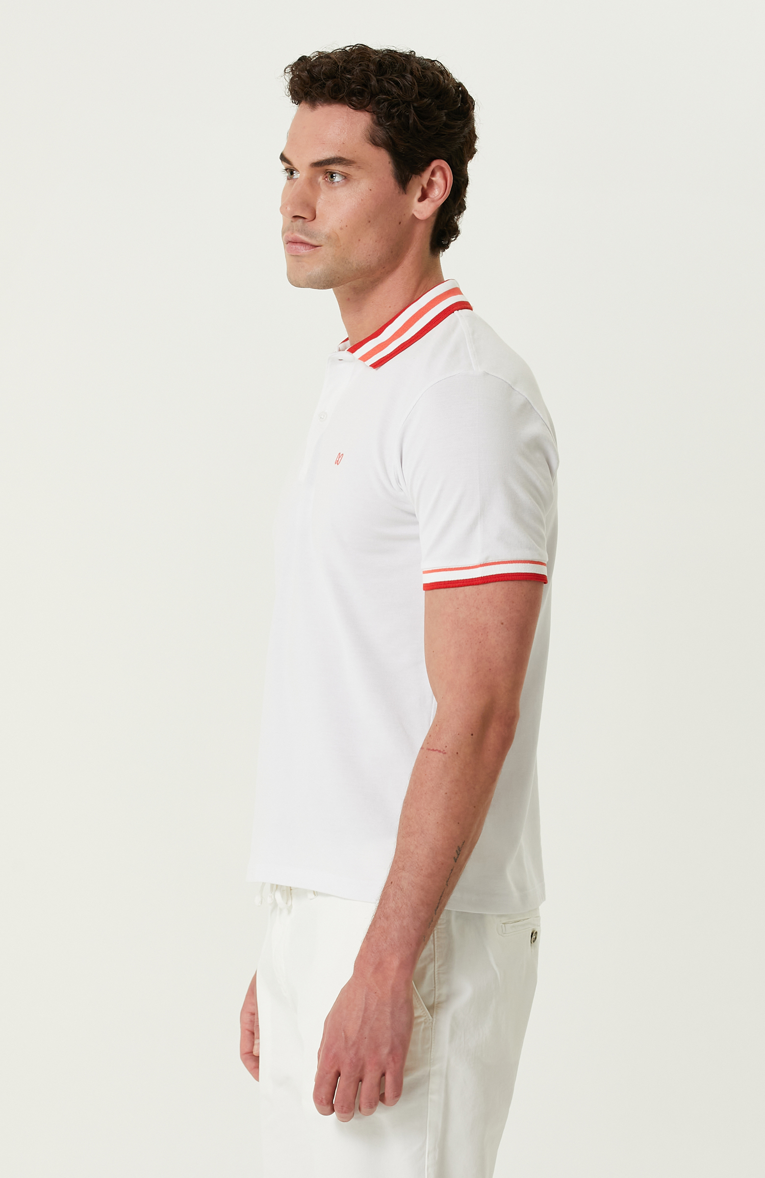 Beyaz Ribanalı Kısa Kollu Polo Yaka Tshirt