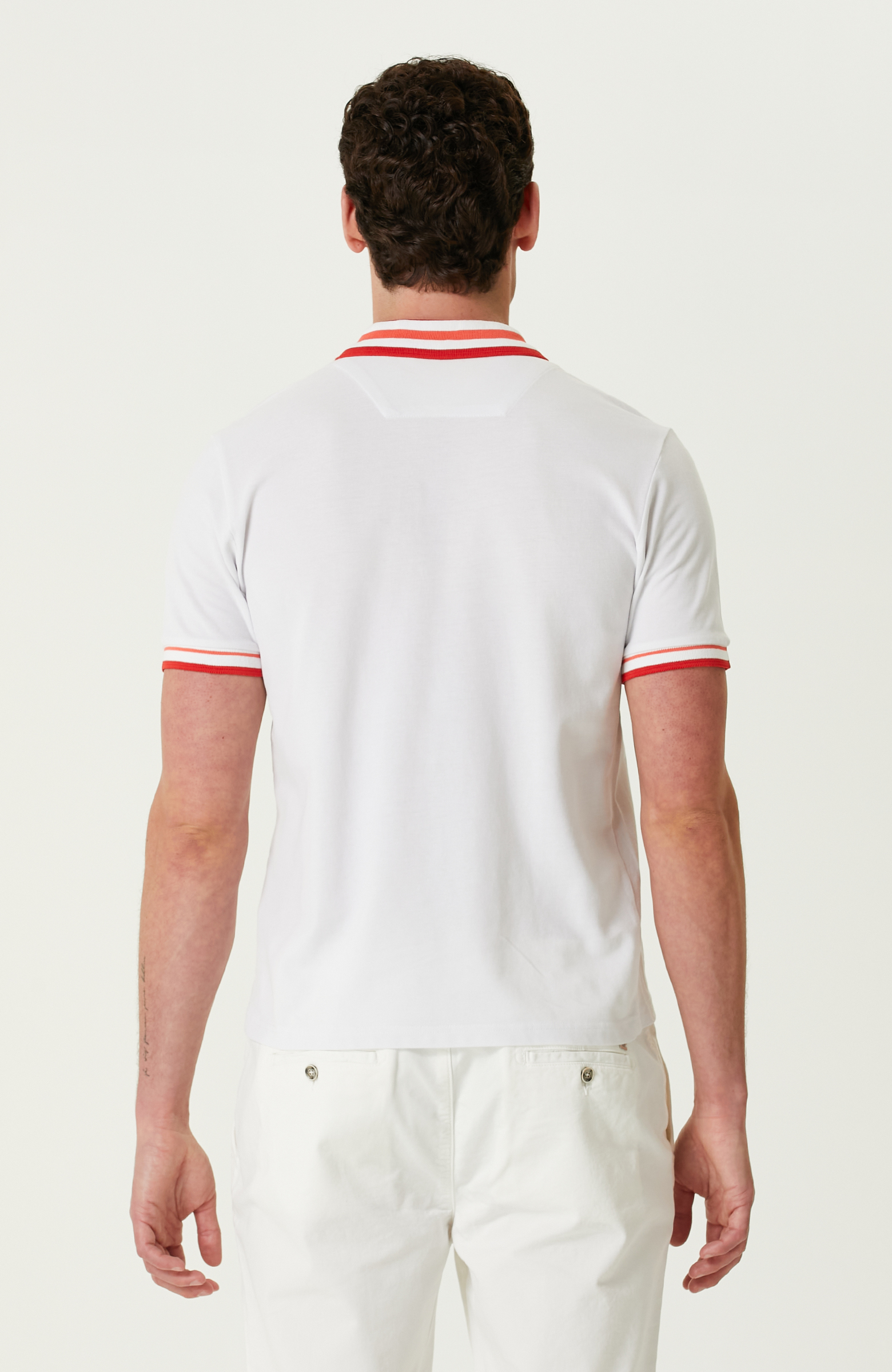 Beyaz Ribanalı Kısa Kollu Polo Yaka Tshirt
