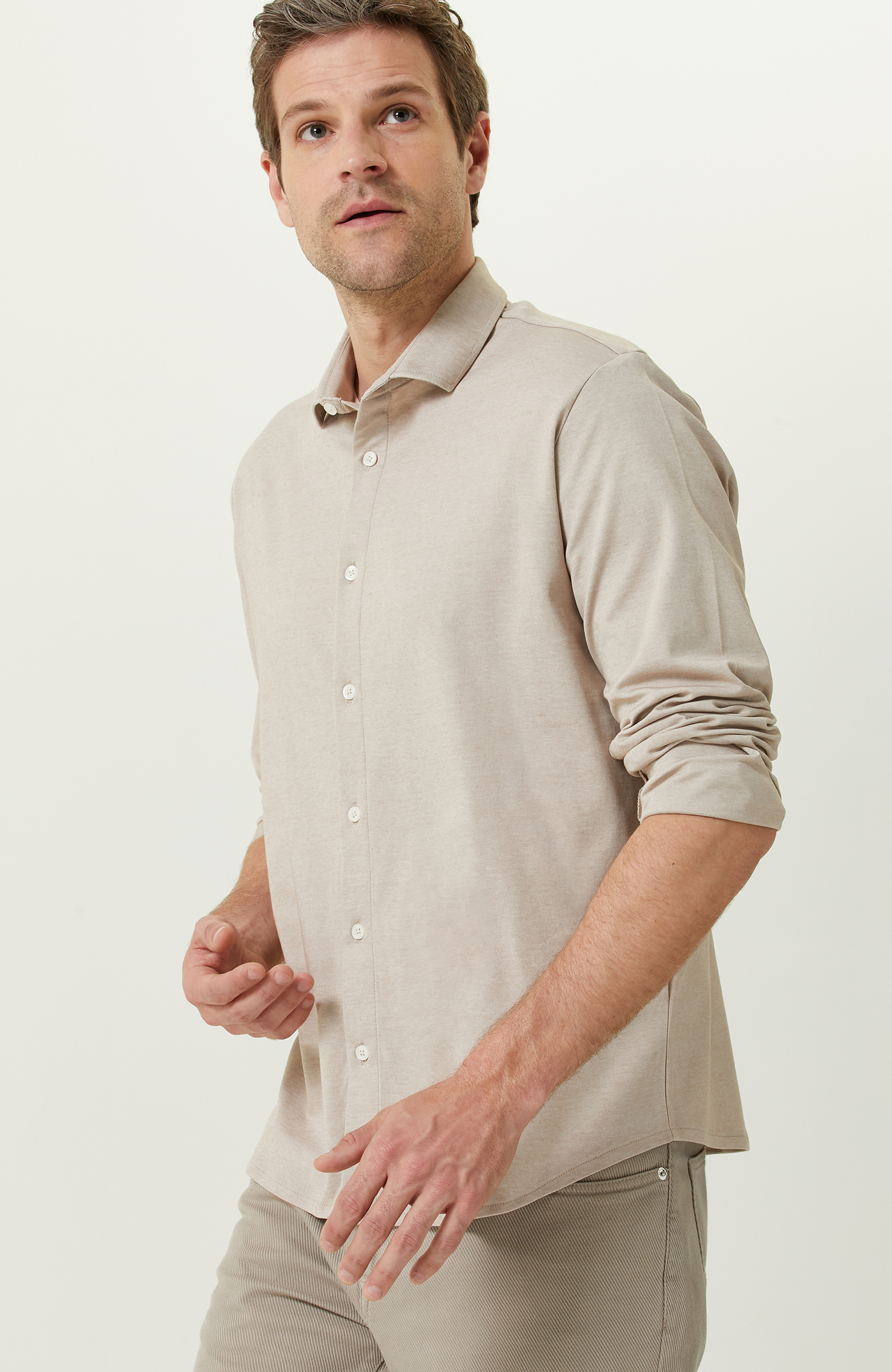 Bej Klasik Yaka Uzun Kollu Gömlek