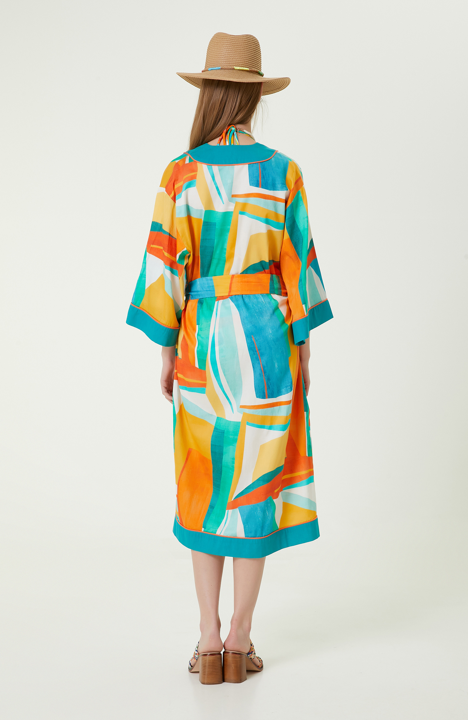 Turkuaz V Yaka Geometrik Desenli Kaftan