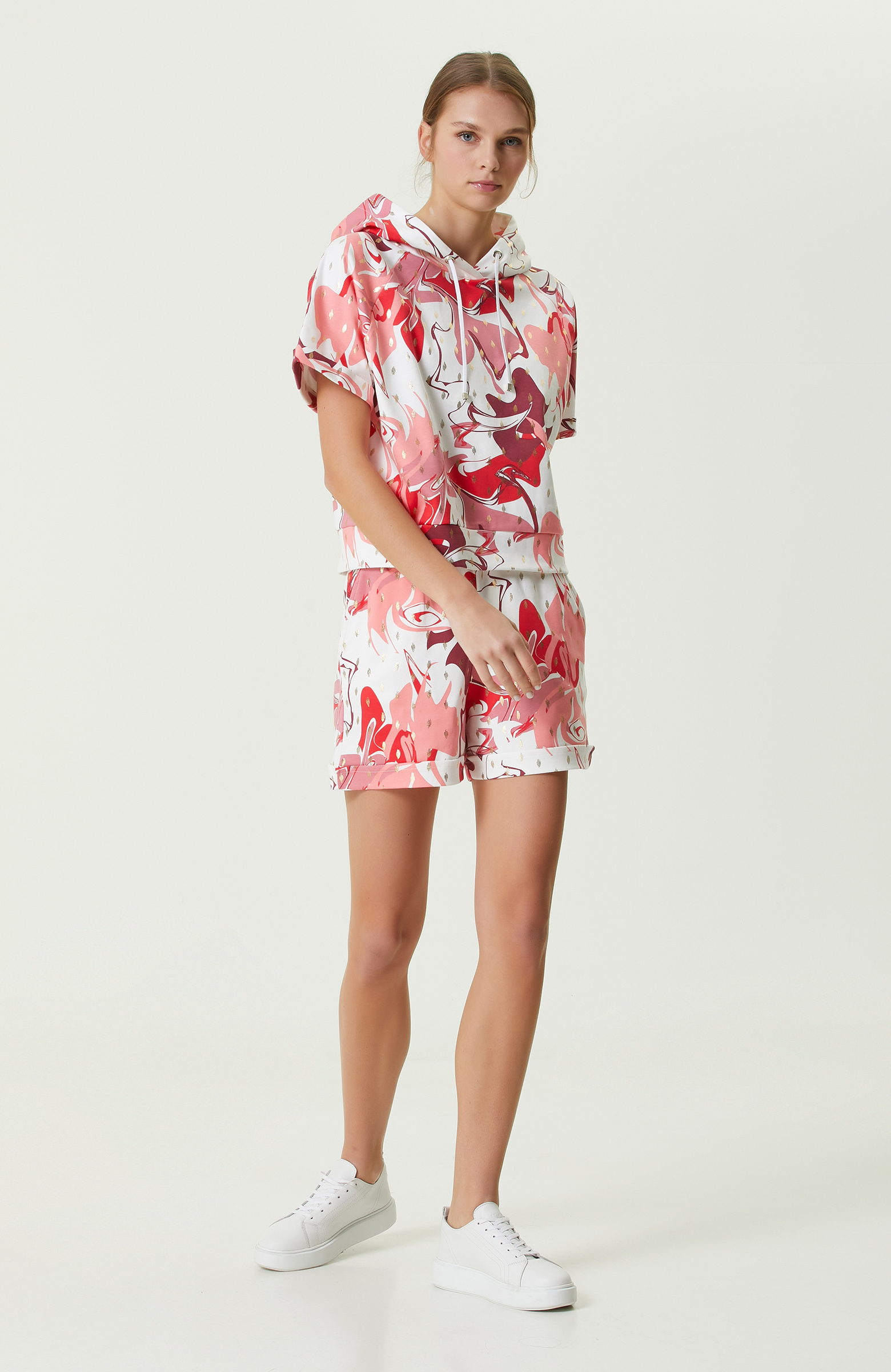 Pembe Beyaz Desenli Kapüşonlu Sweatshirt