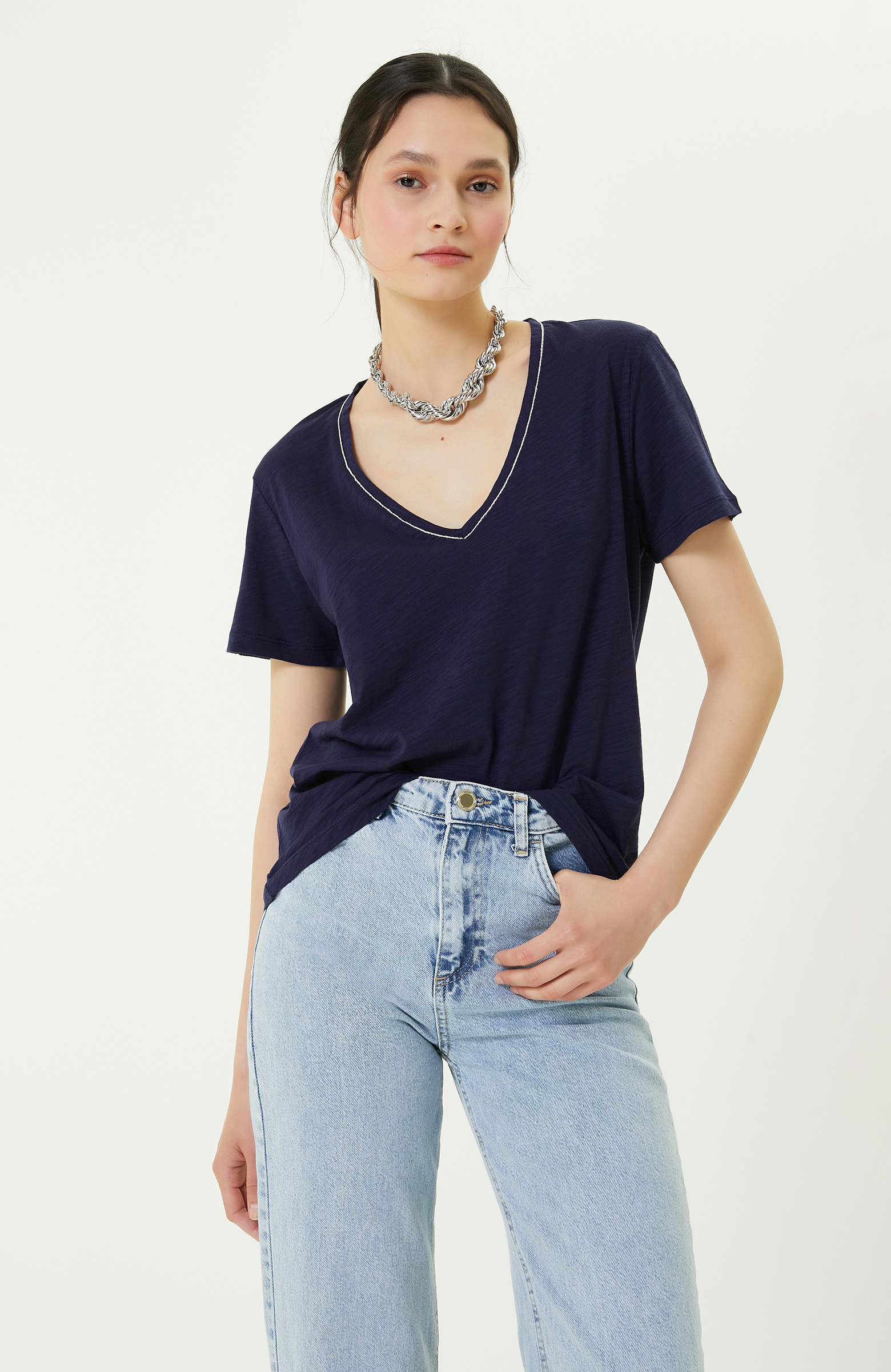 Lacivert V Yaka Kısa Kollu Tshirt