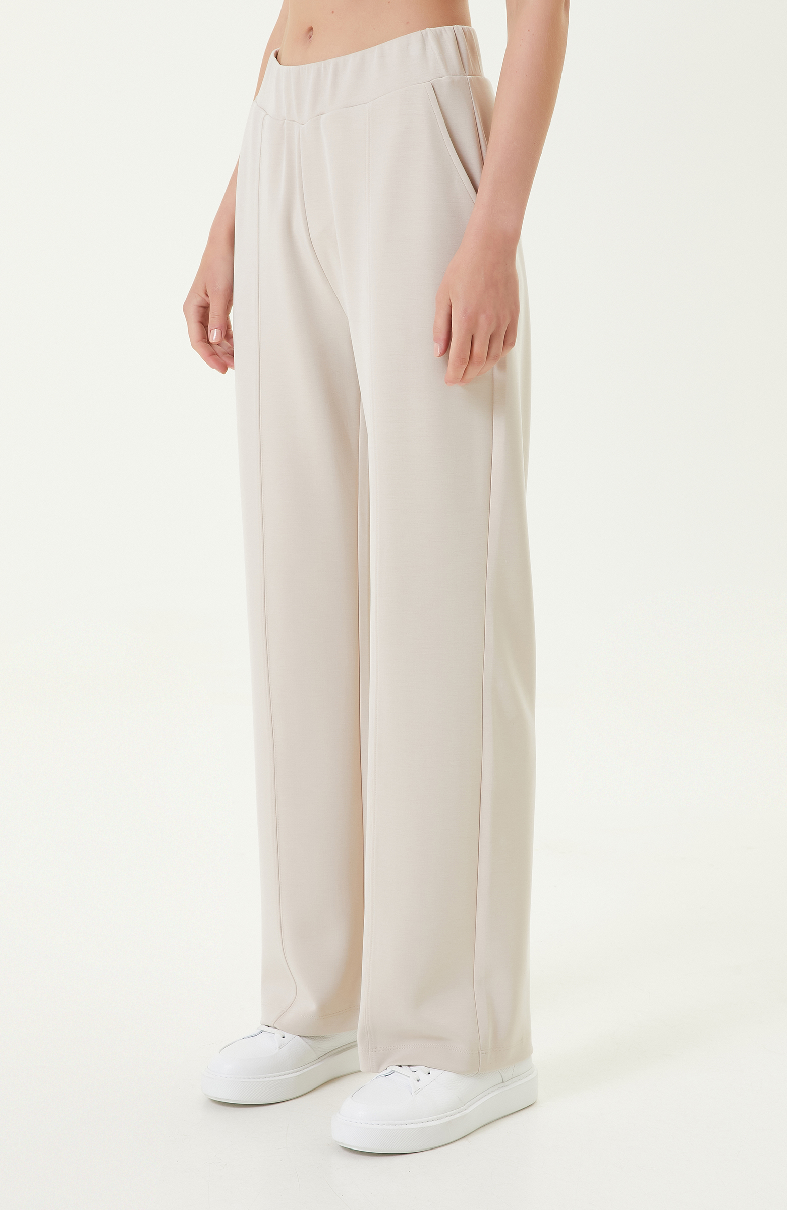 Taş Rengi Bol Paça Eşofman